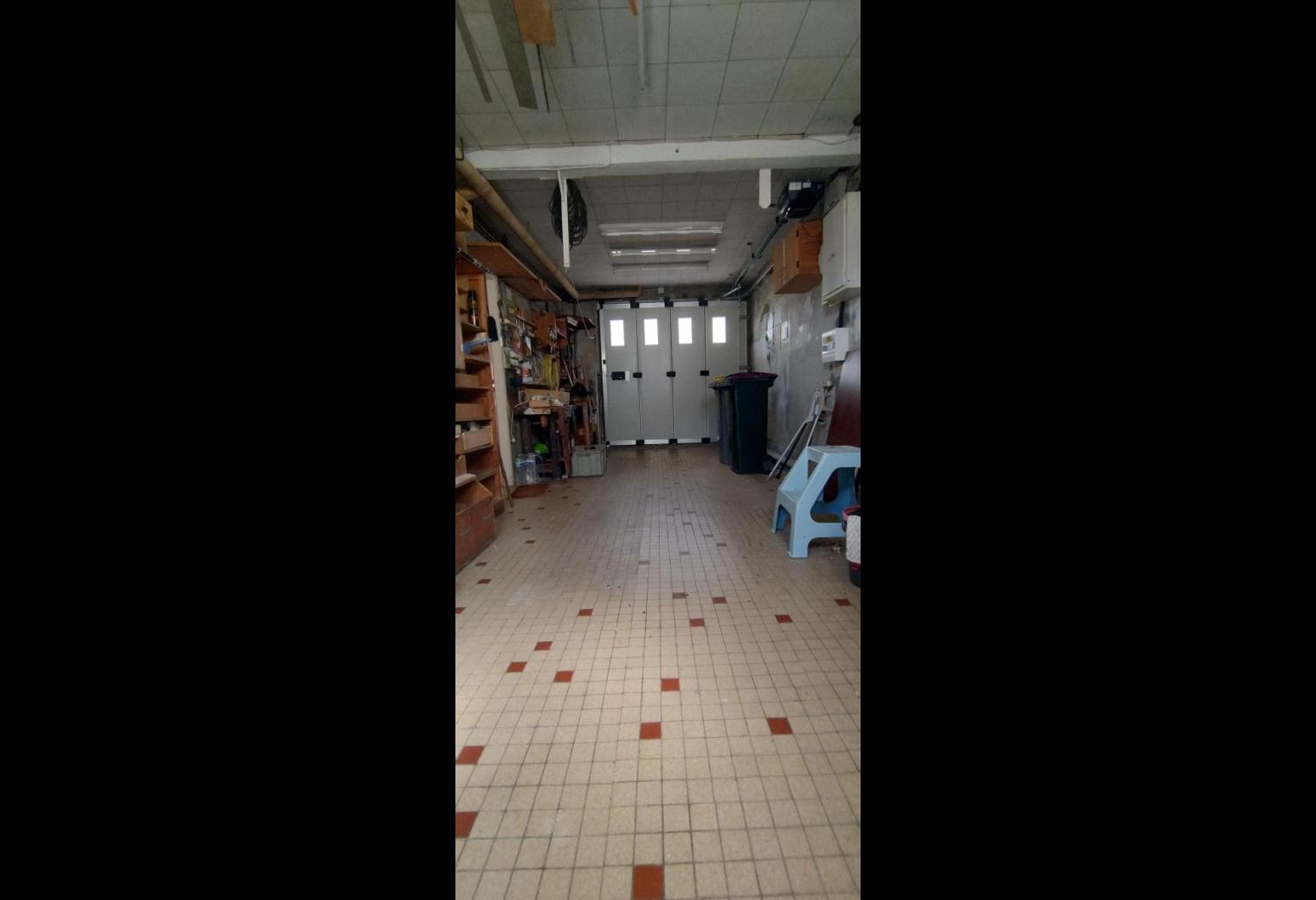 1d2fb81e-7f78-40dc-b85c-fcff302cd859.jpg