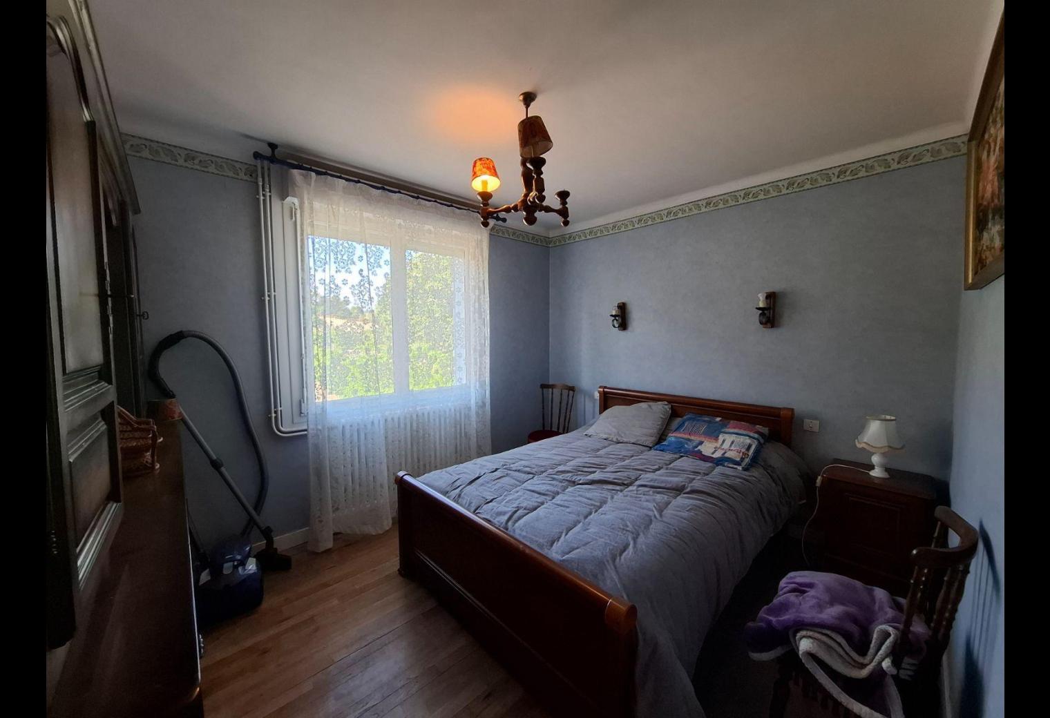 280e027d-bad3-4201-86dd-fcda4d40daa4.jpg