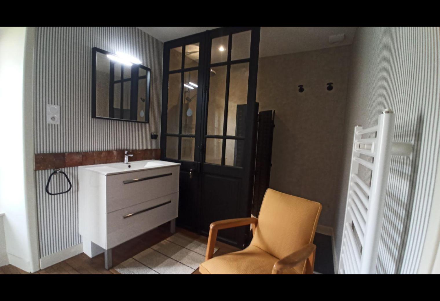 e1ff08a5-7cad-48eb-8882-515d8e79eef9.jpg