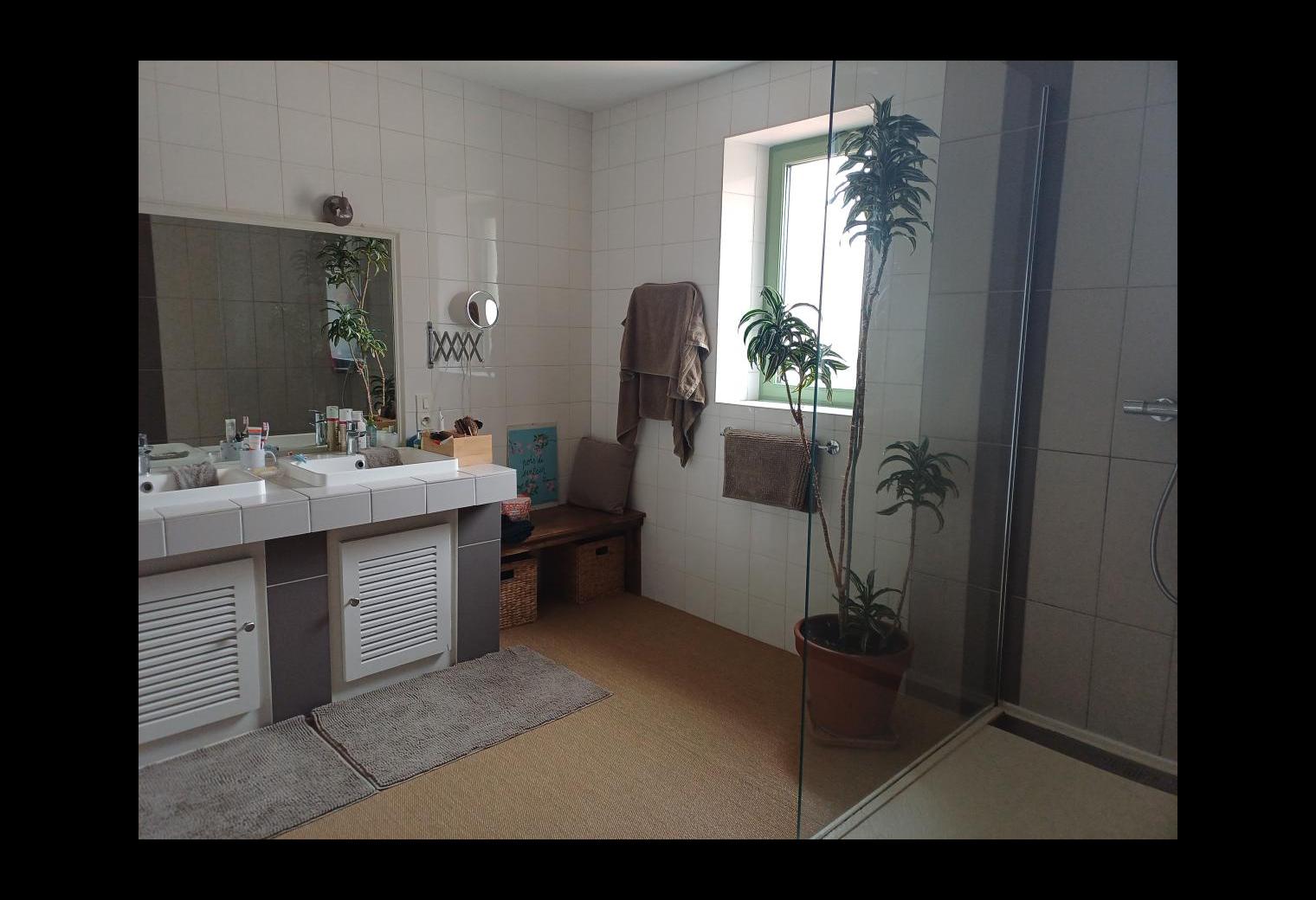 dd32400d-8013-40a9-98da-b371015cac2b.jpg