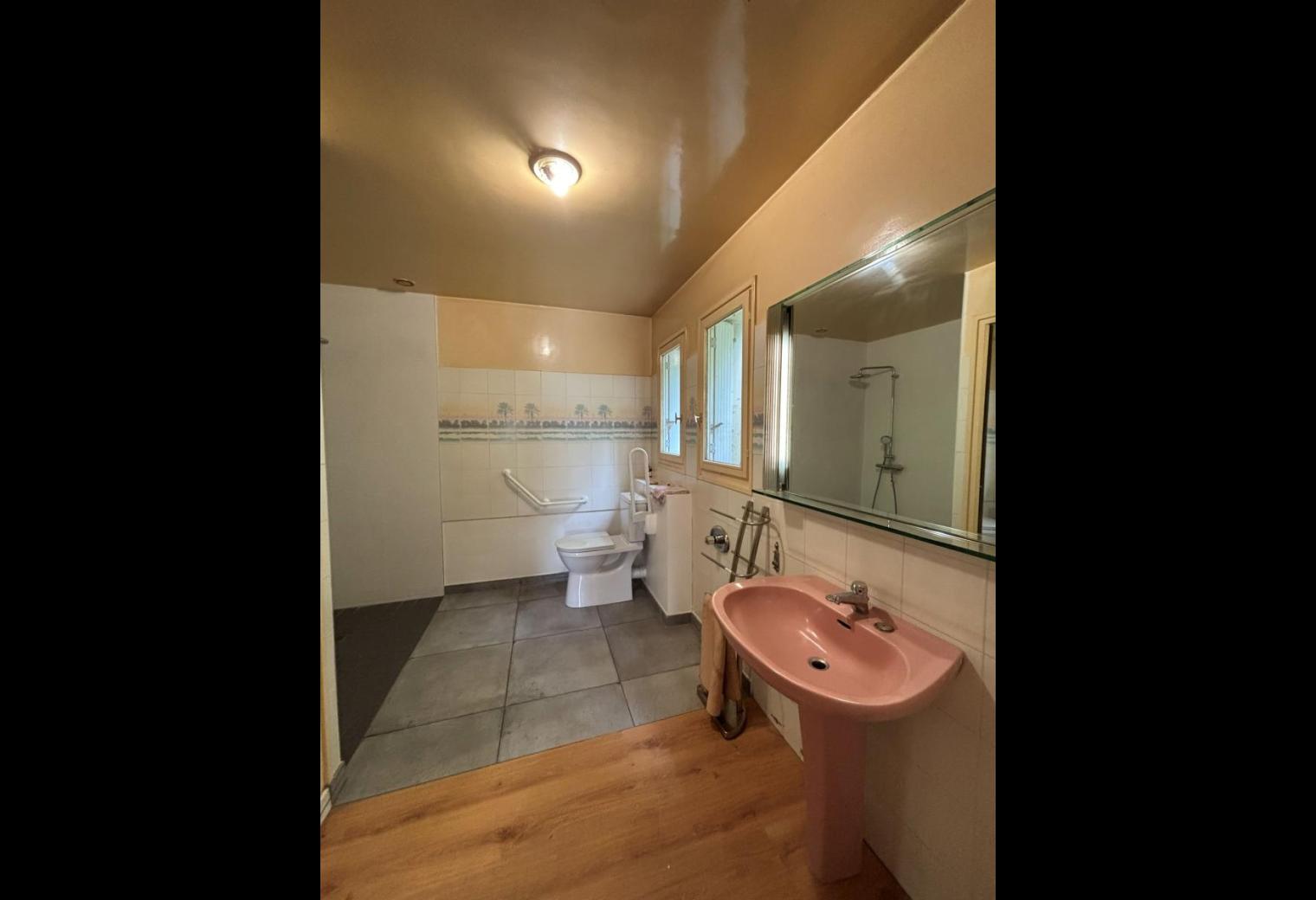 4211a69d-46e6-4bcd-bbce-750cabf7595a.jpg