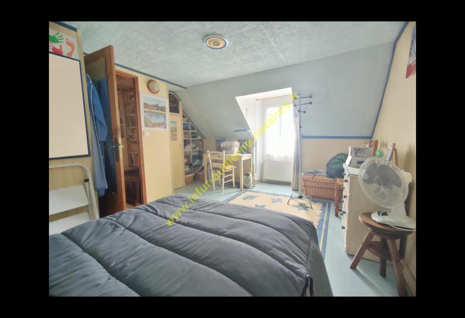 e30453cf-b75e-479e-9b7e-80f994d05f34.jpg