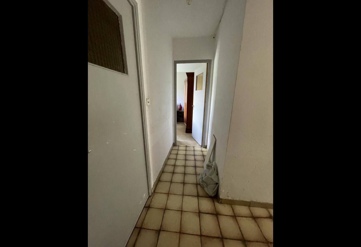 8430374d-da30-49ea-9e27-103bcbdabd90.jpg