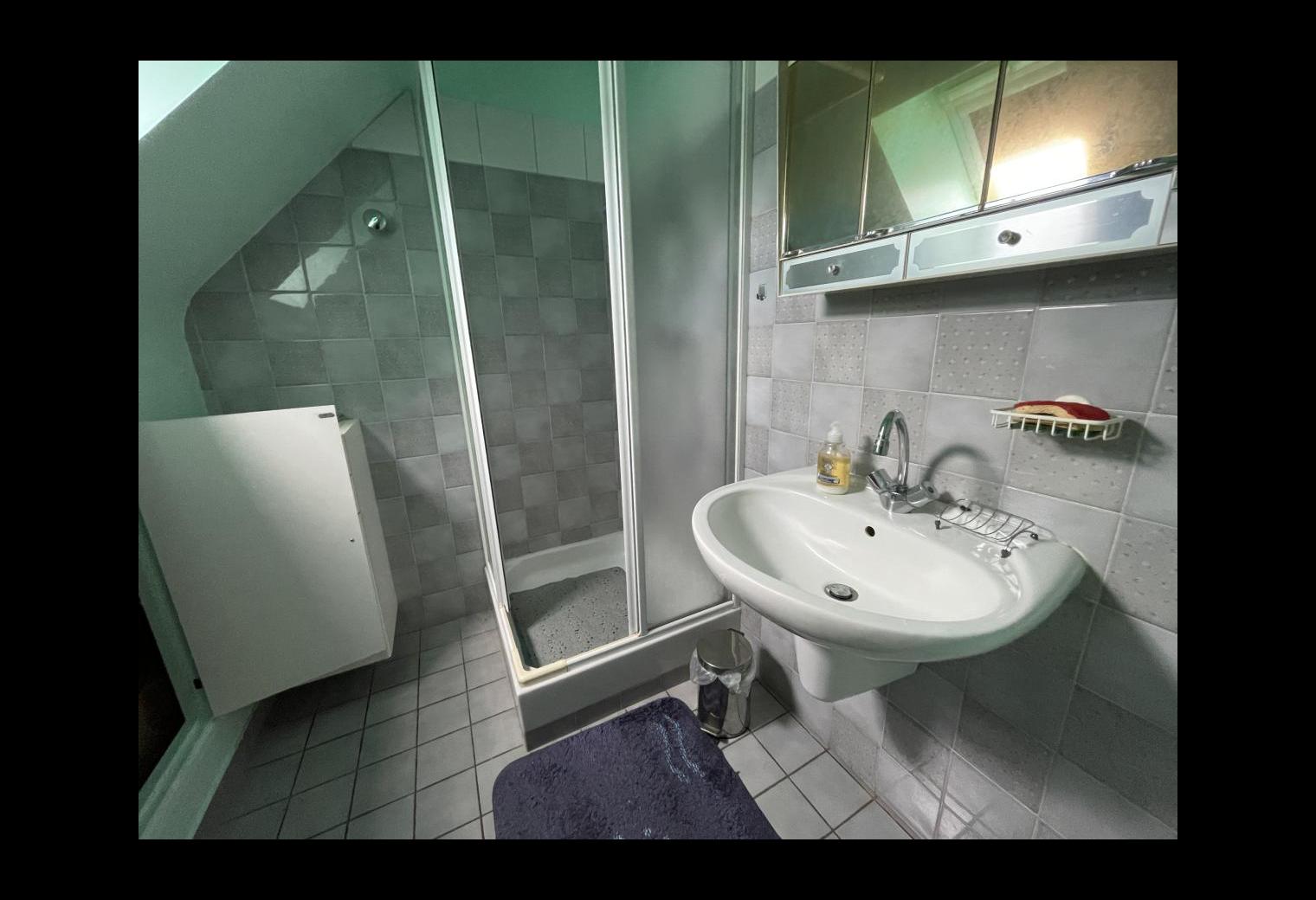 731366bf-3bd9-4d03-ba76-d1110a5413c3.jpg
