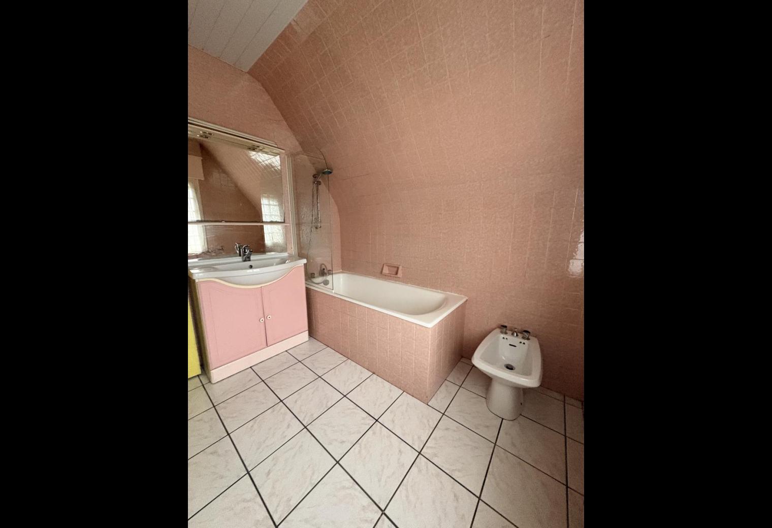 5abf9a72-ff59-4e2c-a669-c8acff79bd5a.jpg