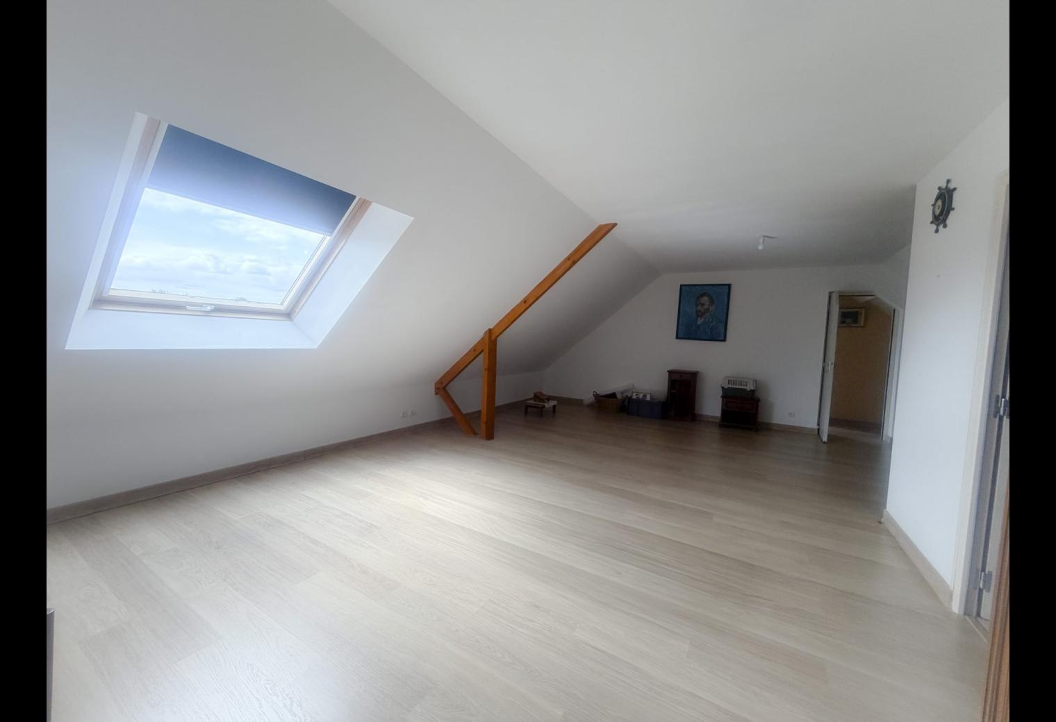 46fd8eab-49ac-4ba5-bfbd-96e4b14eac11.jpg