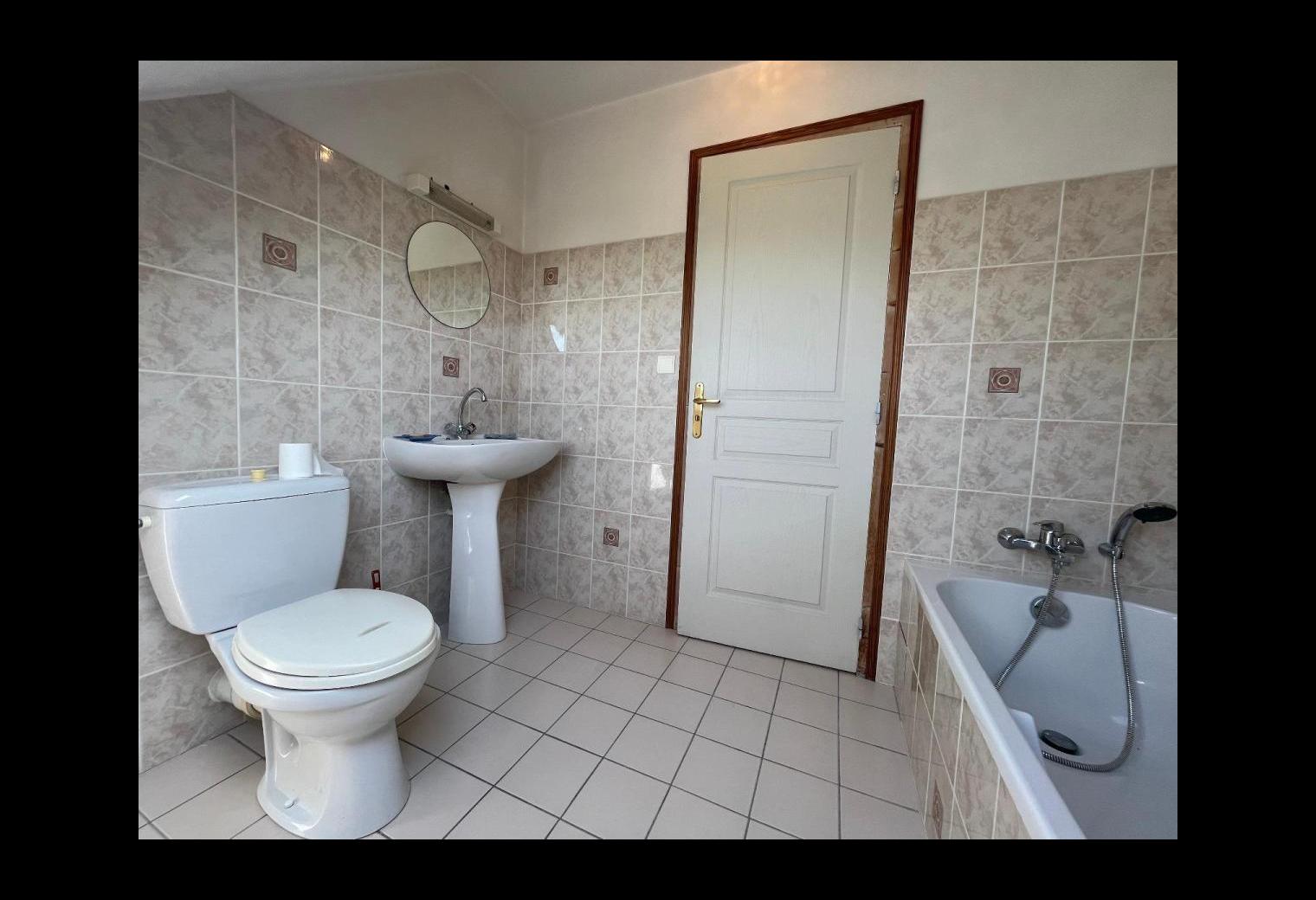 820b0454-b90a-4053-acdf-fca9554ce6f2.jpg