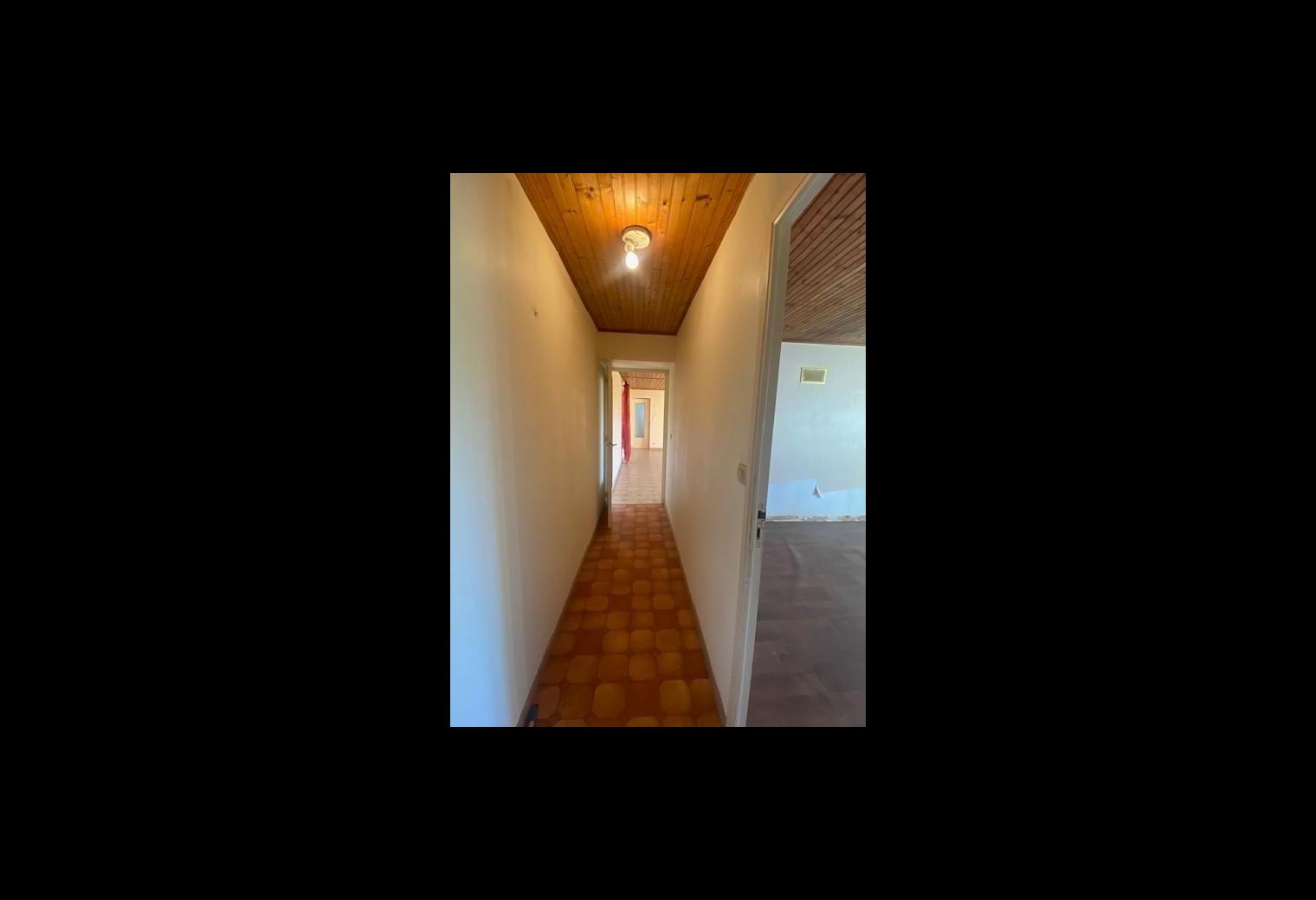 1ed6d648-3c21-4b8e-a857-1d7e01fbd6e3.jpg