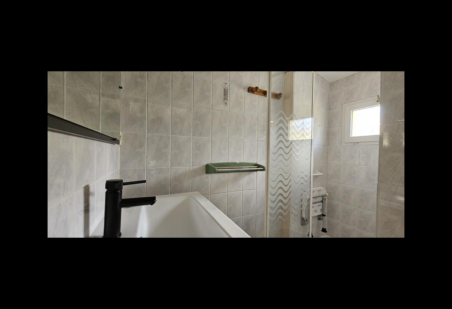 25a756a7-61d6-4357-a26c-ec53a7bad718.jpg