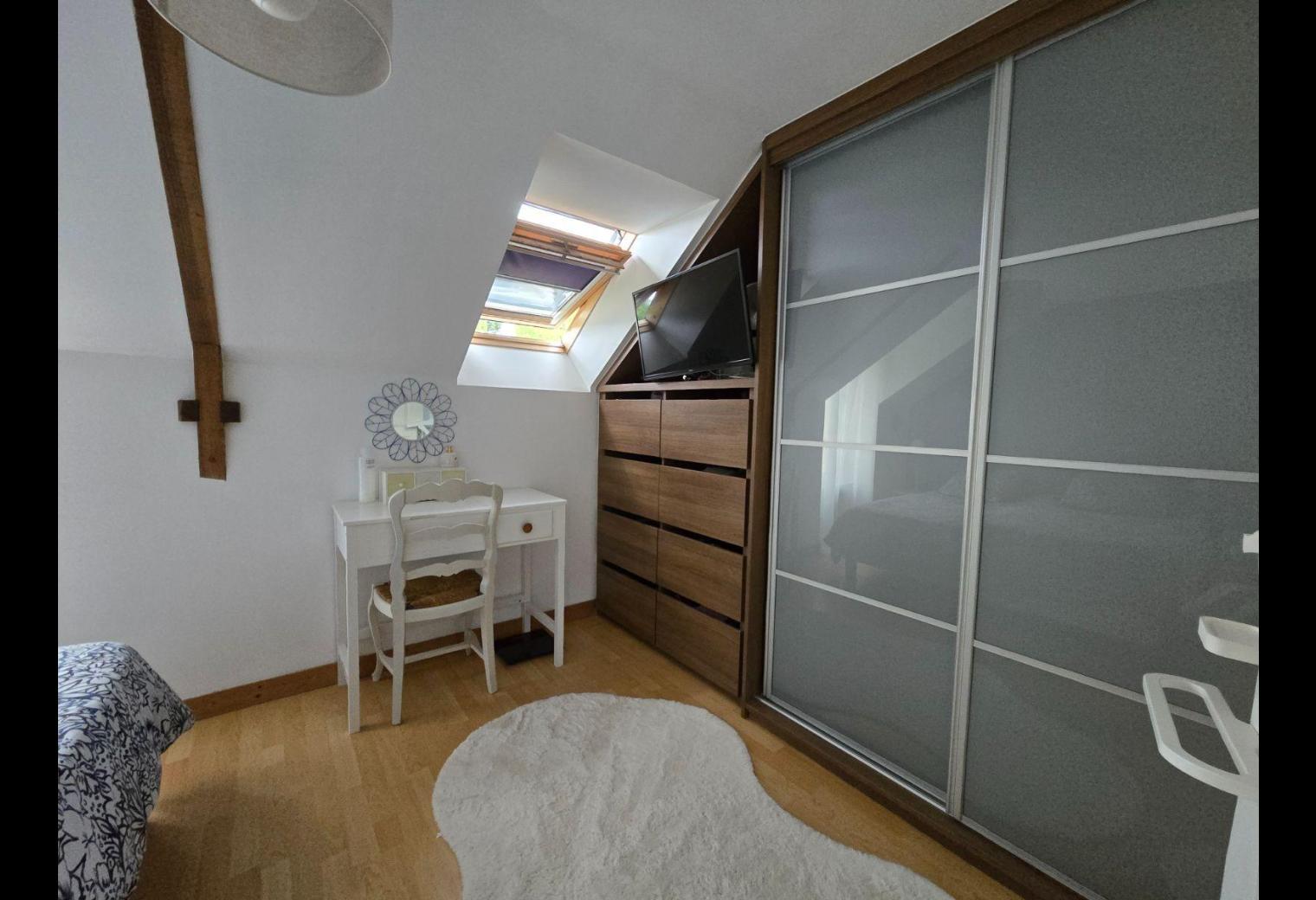 a64b80f9-175b-4c78-9c5e-e85afd126772.jpg