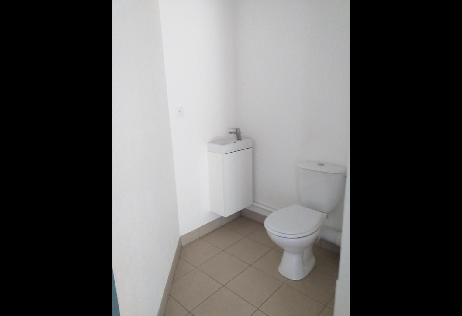 4b3cb06f-b60c-42e0-902d-e0b791f742ae.jpg