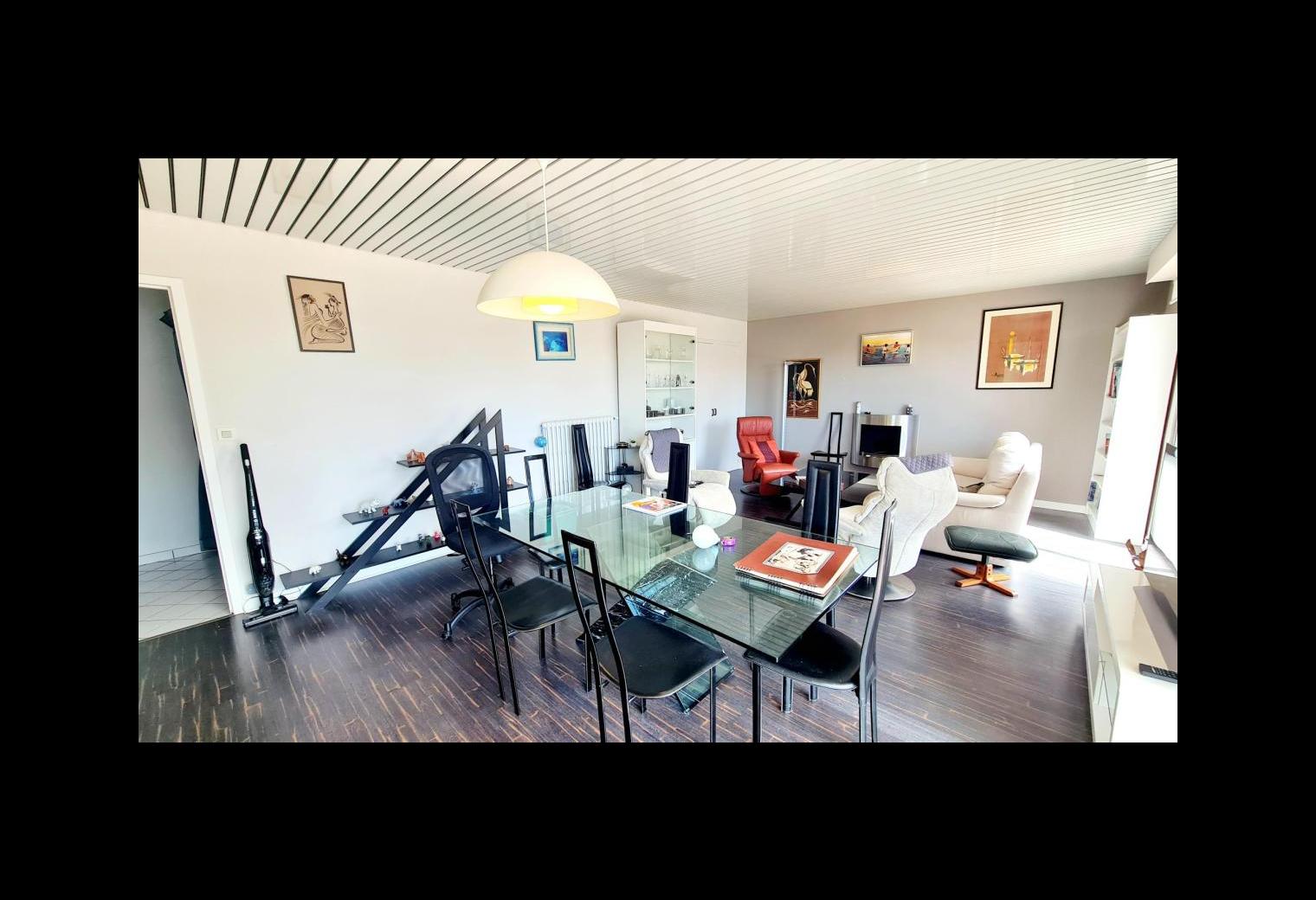 9fdfc1aa-86ed-4495-99ef-aaa9e179a4e6.jpg