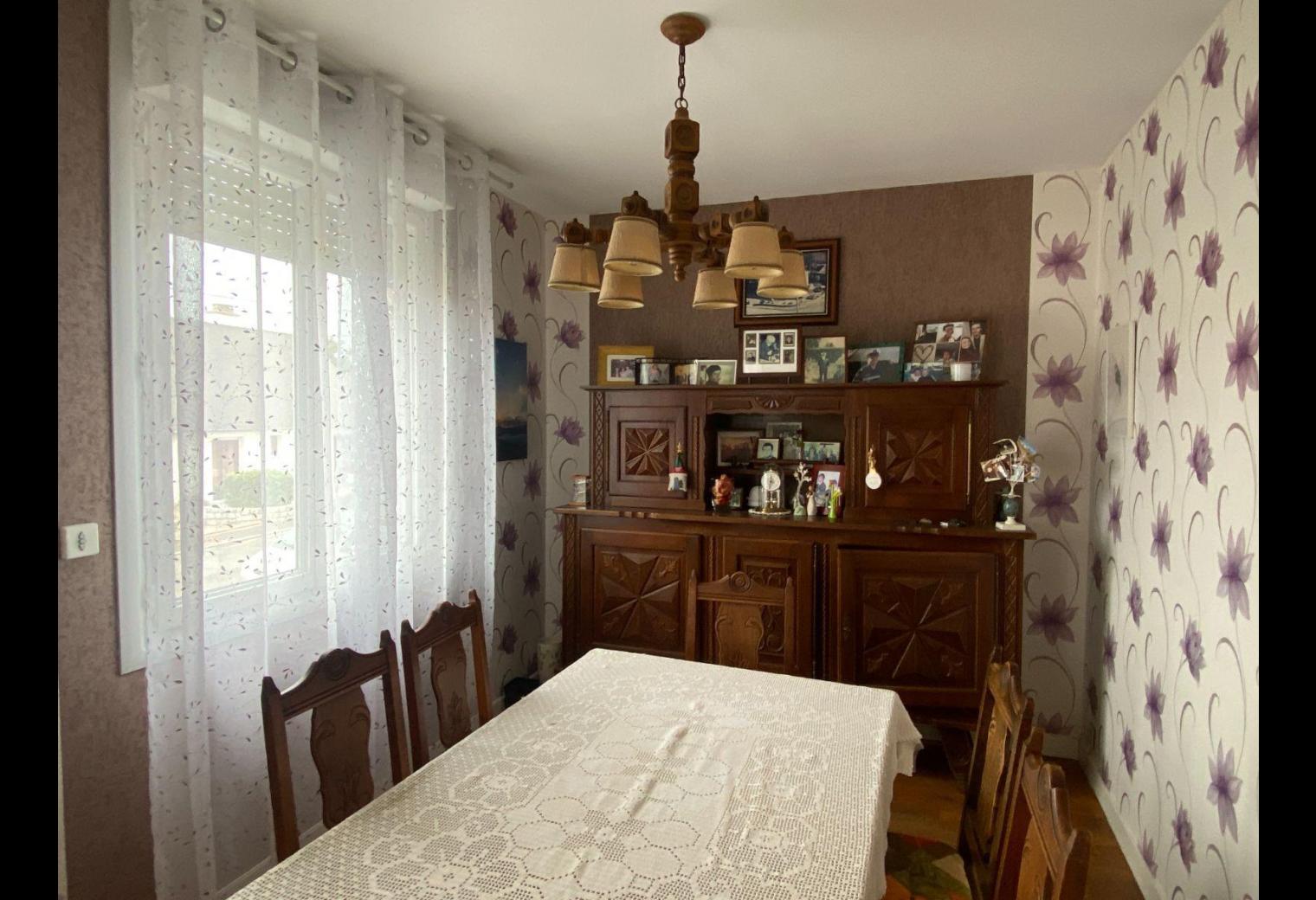 d6903fe1-b4d2-4aac-9c88-9d41da5f6742.jpg
