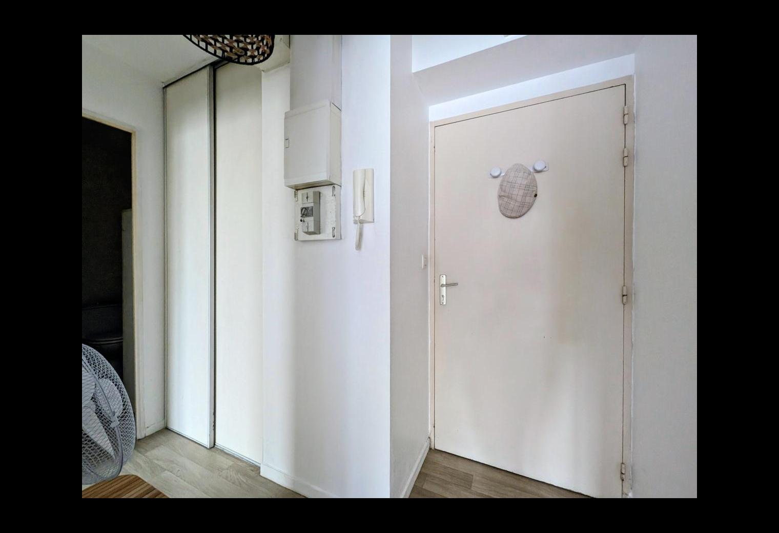 82318d9e-ef9b-478b-9e89-c92fa5aefb89.jpg