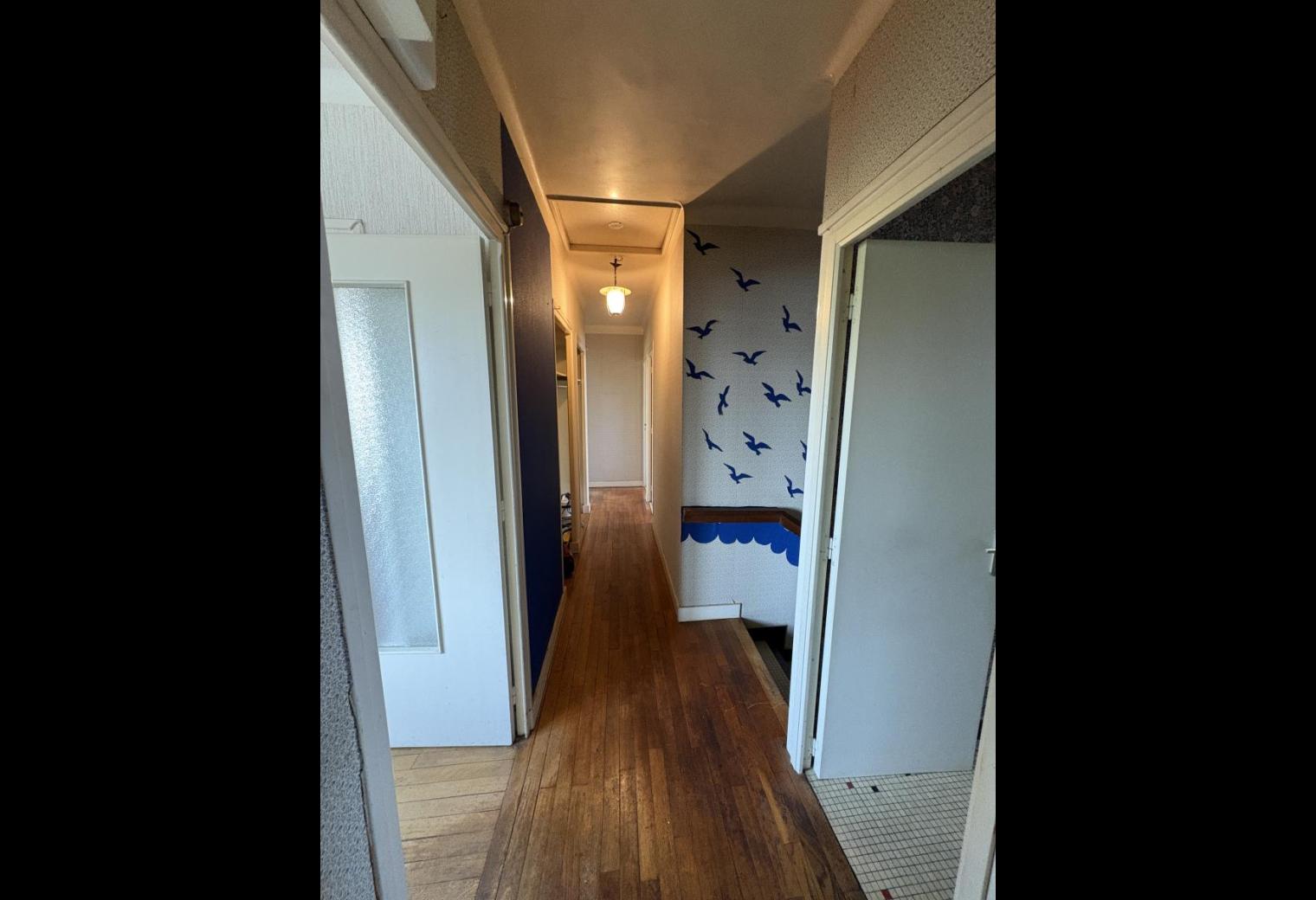 bb97a0e7-3d8f-4ab0-ac45-cb35429e1f9a.jpg