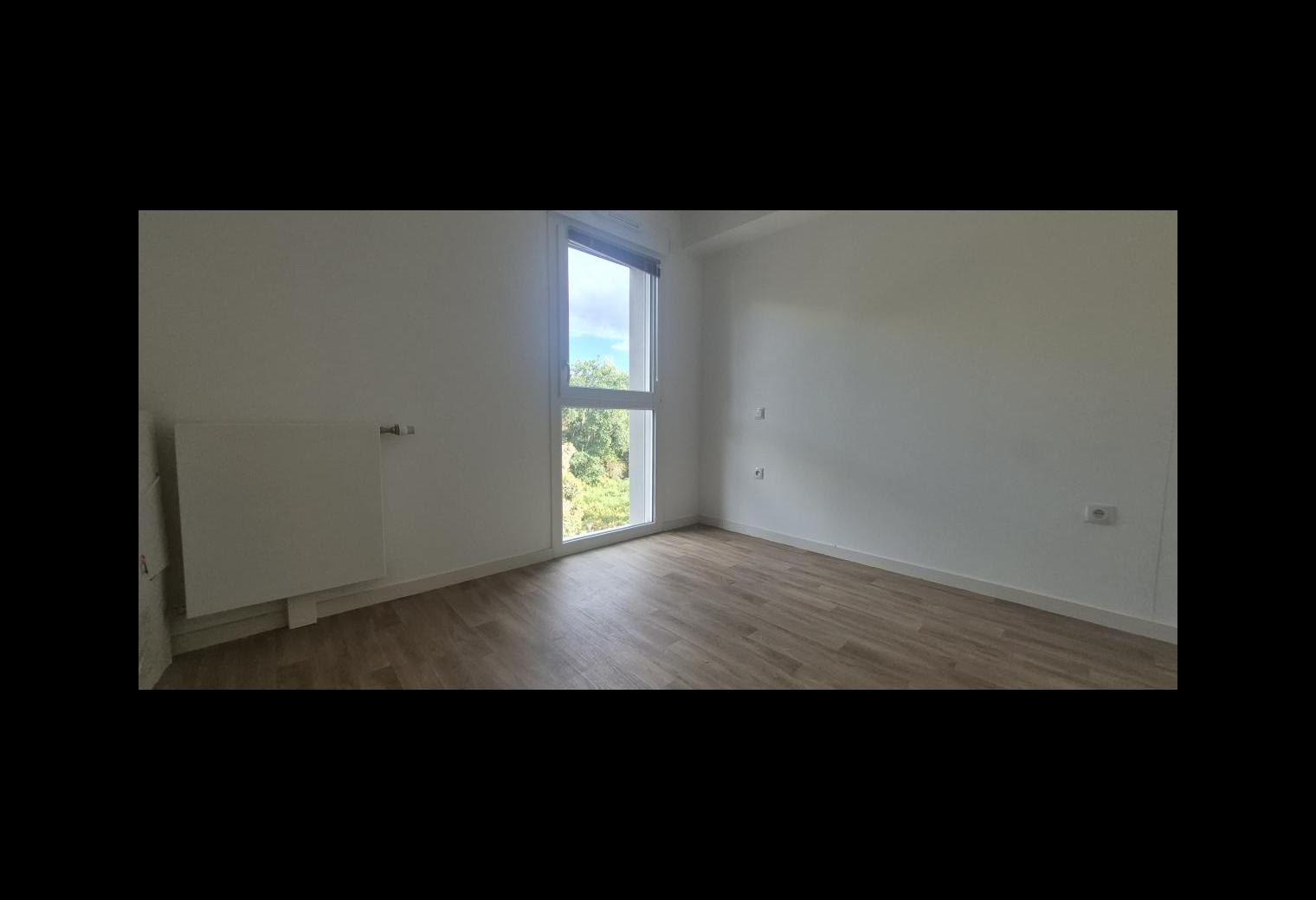 ee156371-d4e0-4288-8c93-03d27370b309.jpg