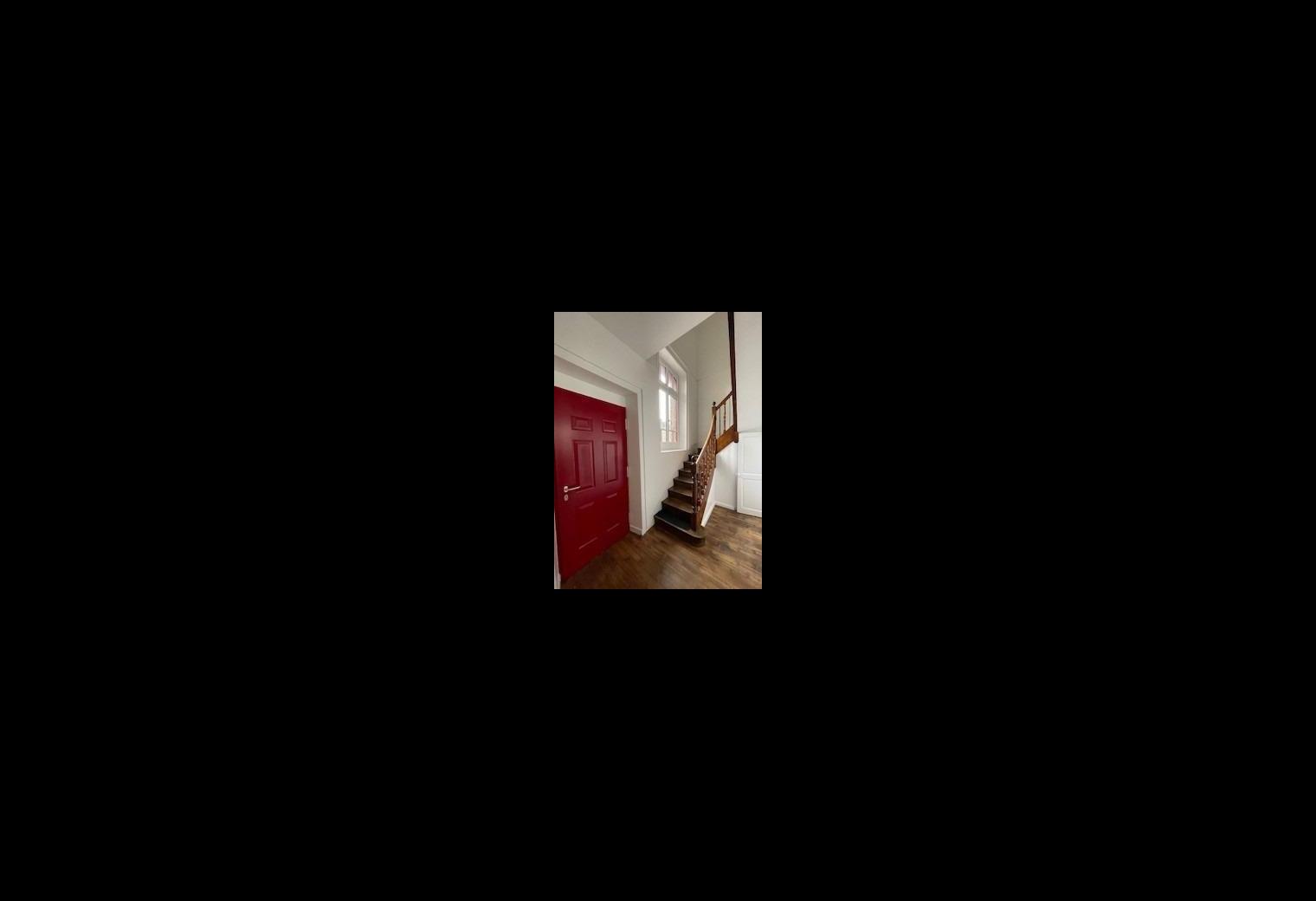 ef31816e-d917-4e2f-abb0-f9ef2b1bc2fb.jpg