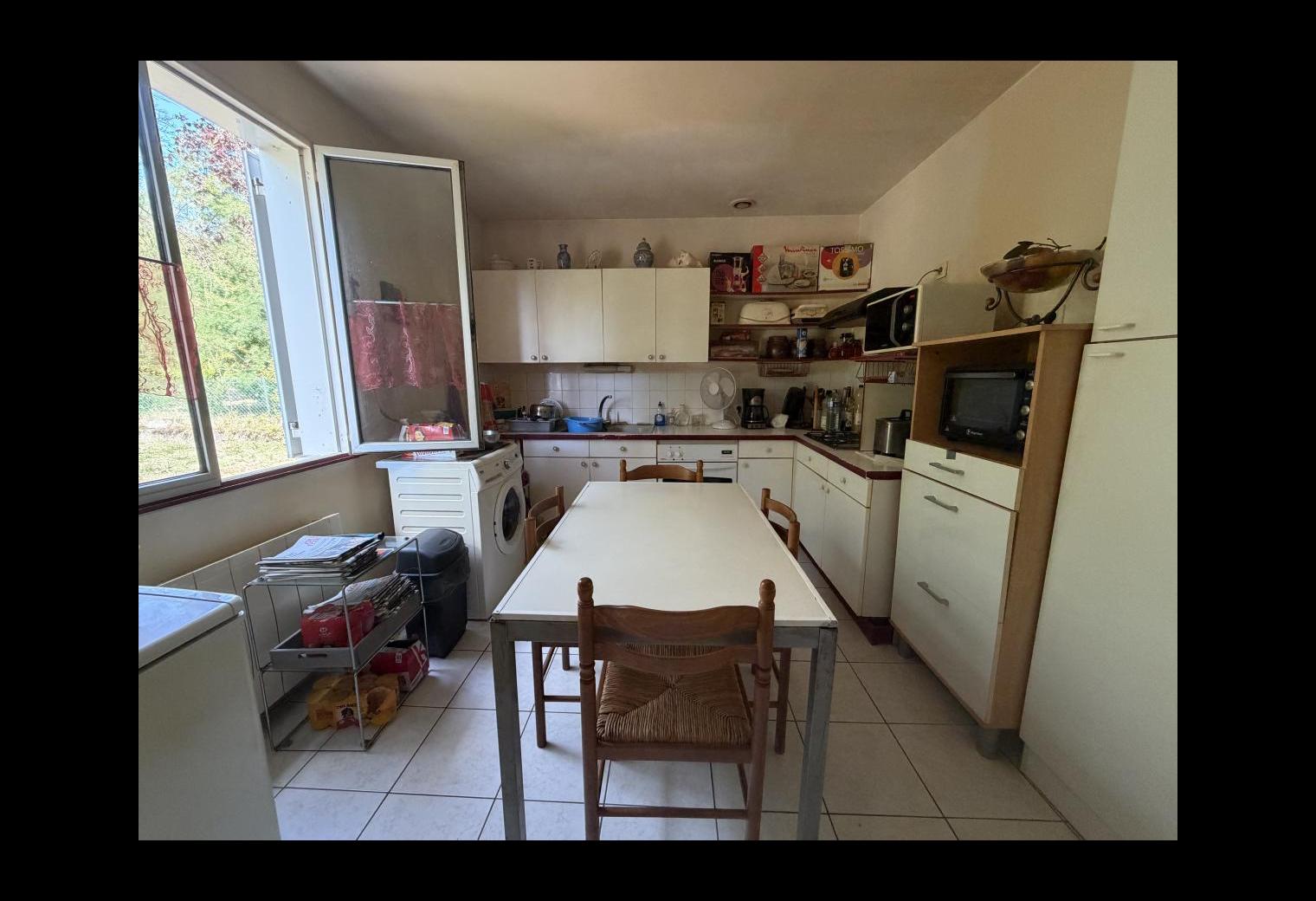 a019c4bd-9aeb-4f85-944a-8247498235e7.jpg