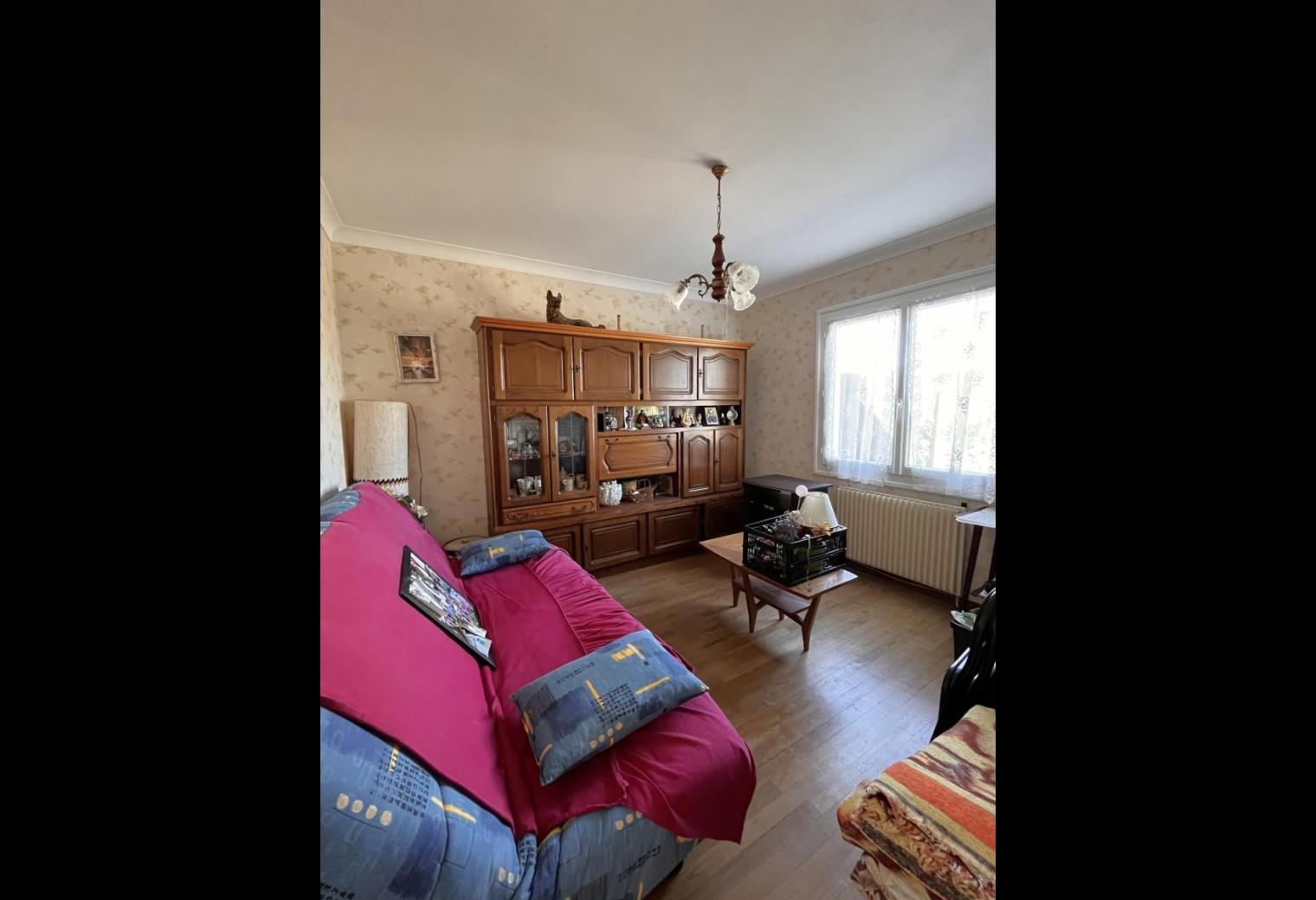 ec52d40a-ebdd-4794-9d4b-adf8ea37eabd.jpg