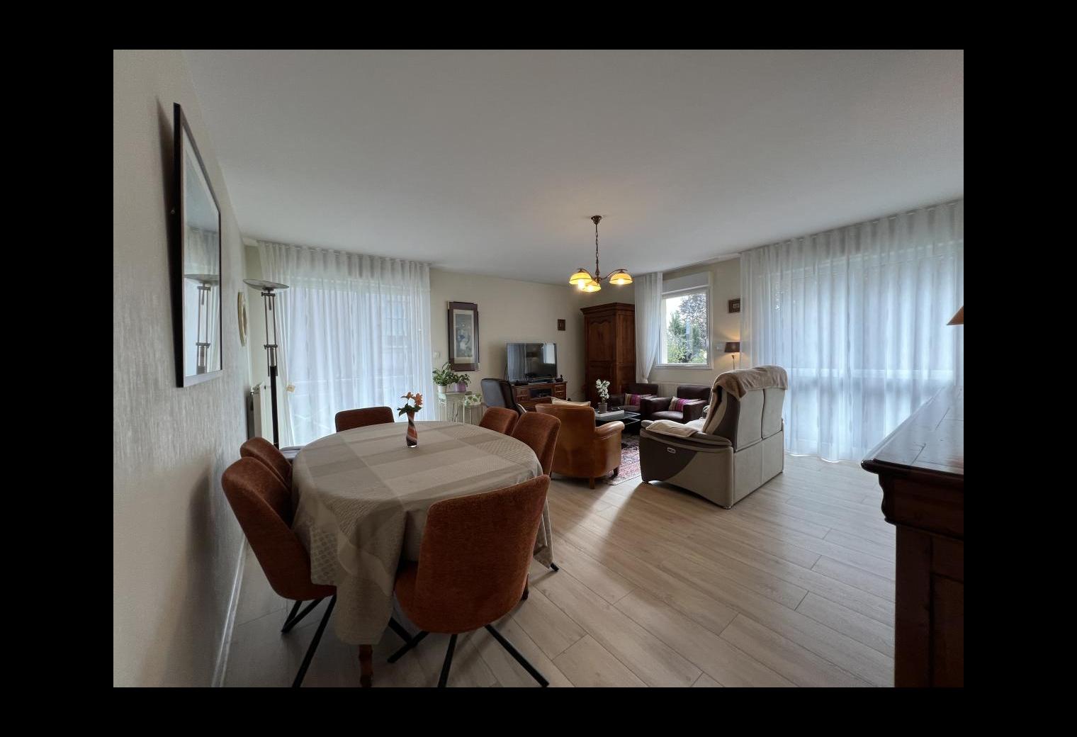 a1ee3768-ee10-4e9d-8e87-f3005385c81d.jpg