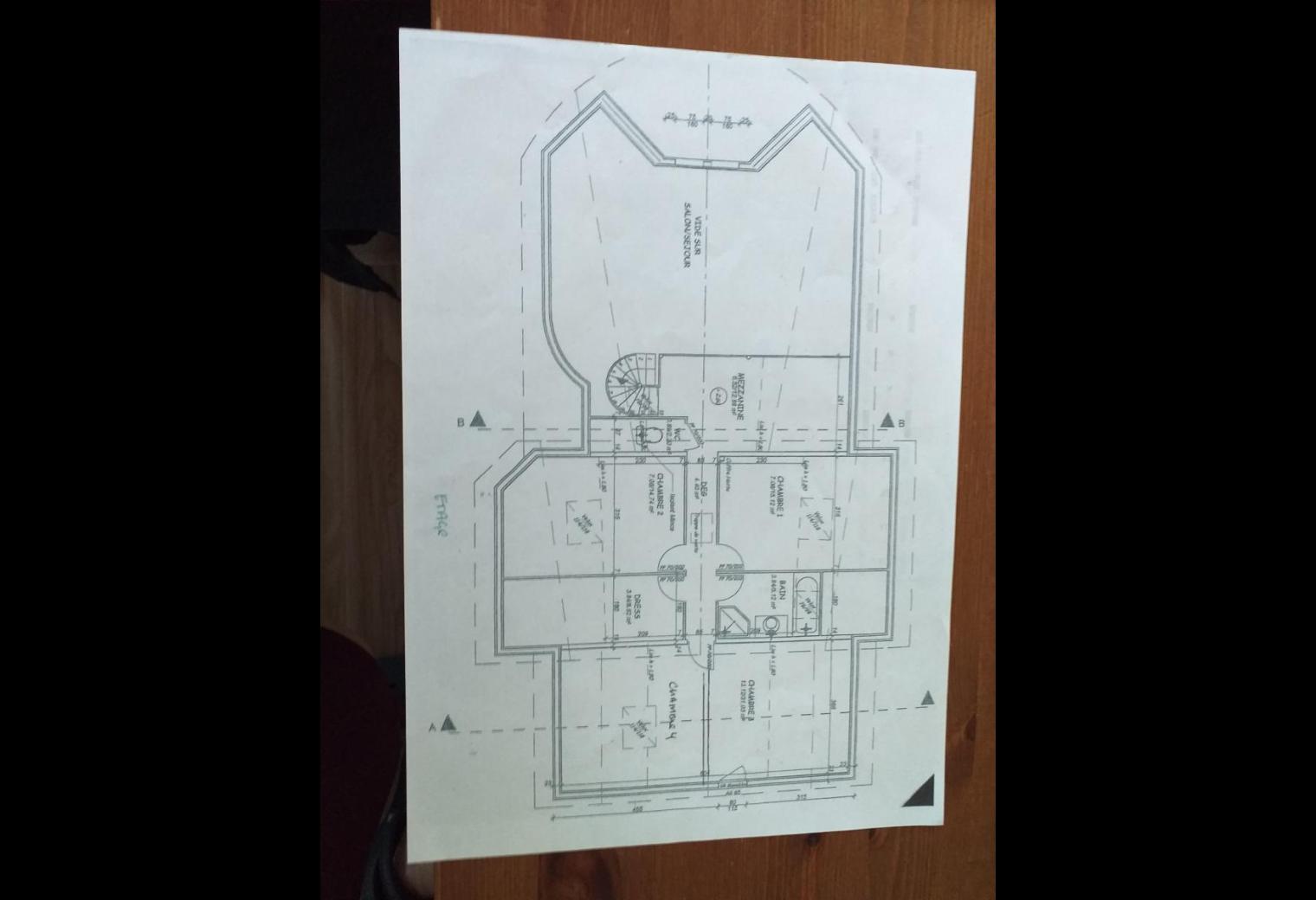 f7a1e5c8-a59b-45a1-ae29-ac63576d8a84.jpg