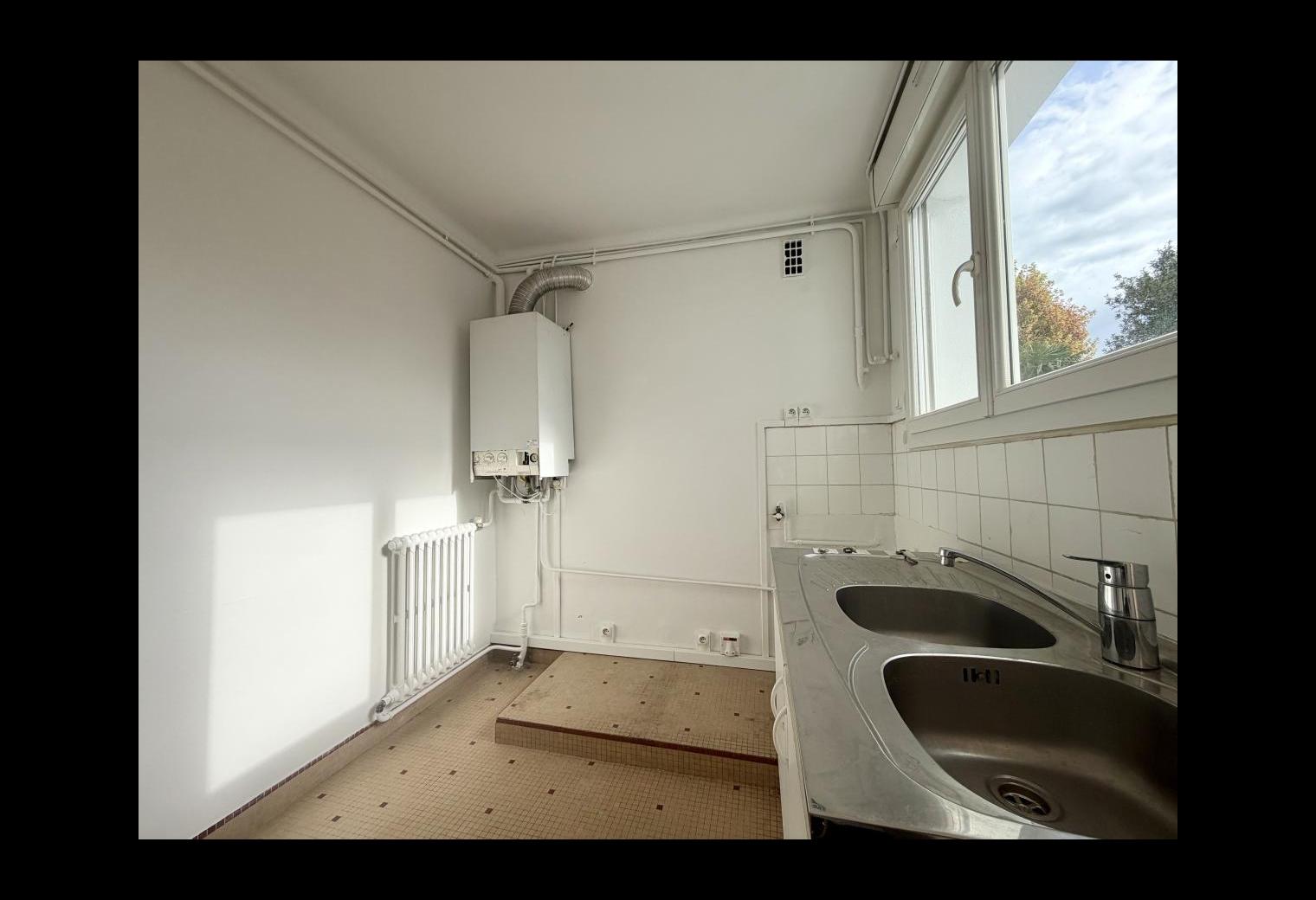 1012db97-108e-49c2-89ca-cd4a341ba363.jpg