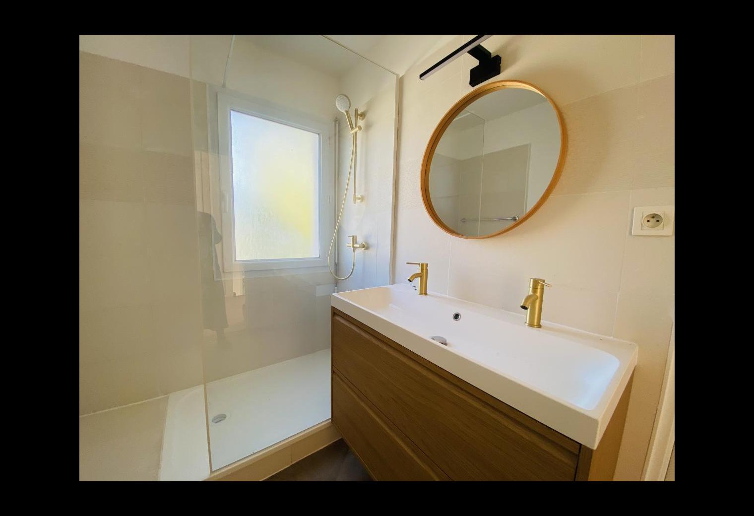 4017e254-dca3-4e0d-8e0e-c7ed9fb59728.jpg