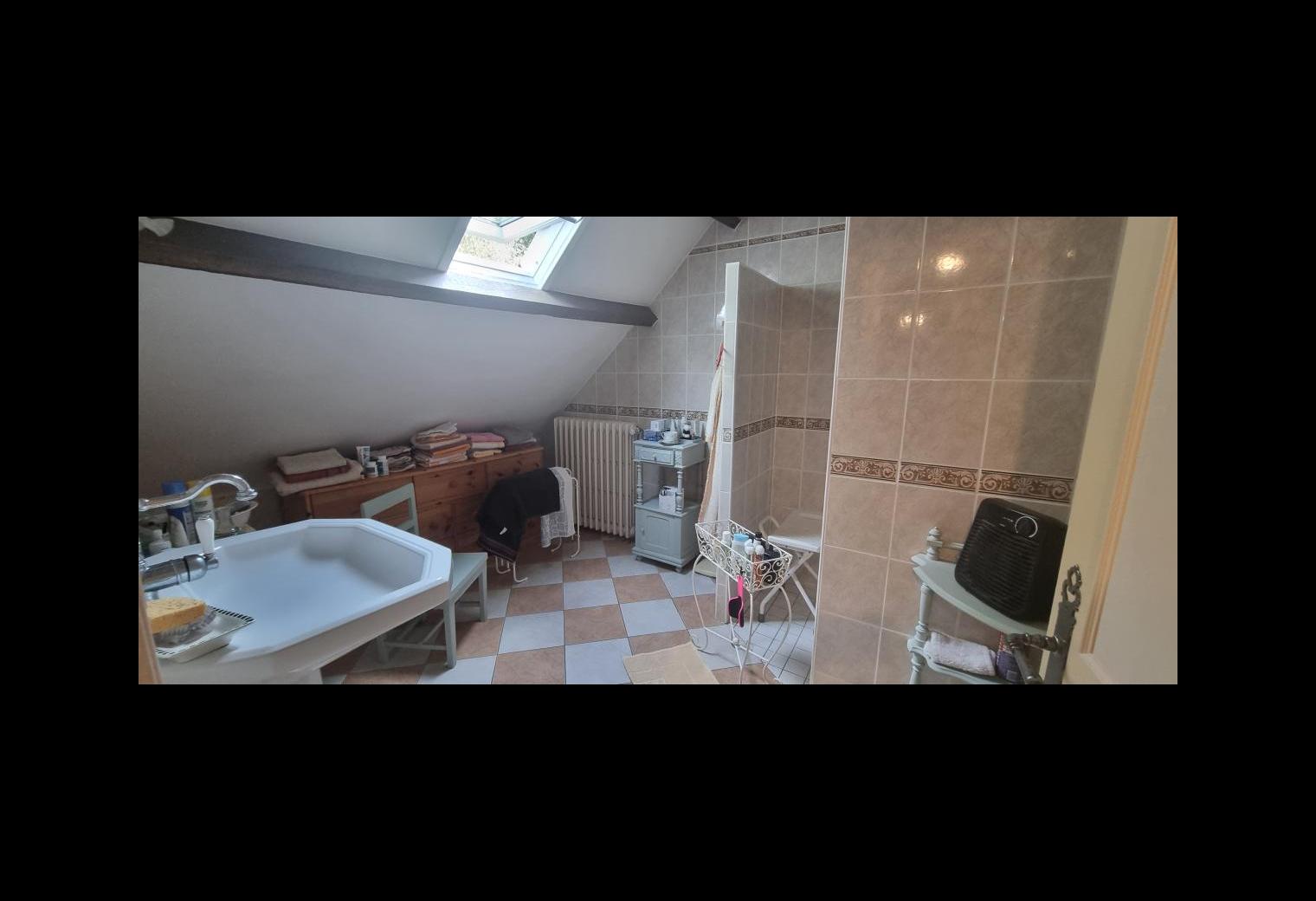 56a97a62-e923-4720-a9dc-d51c8548c419.jpg