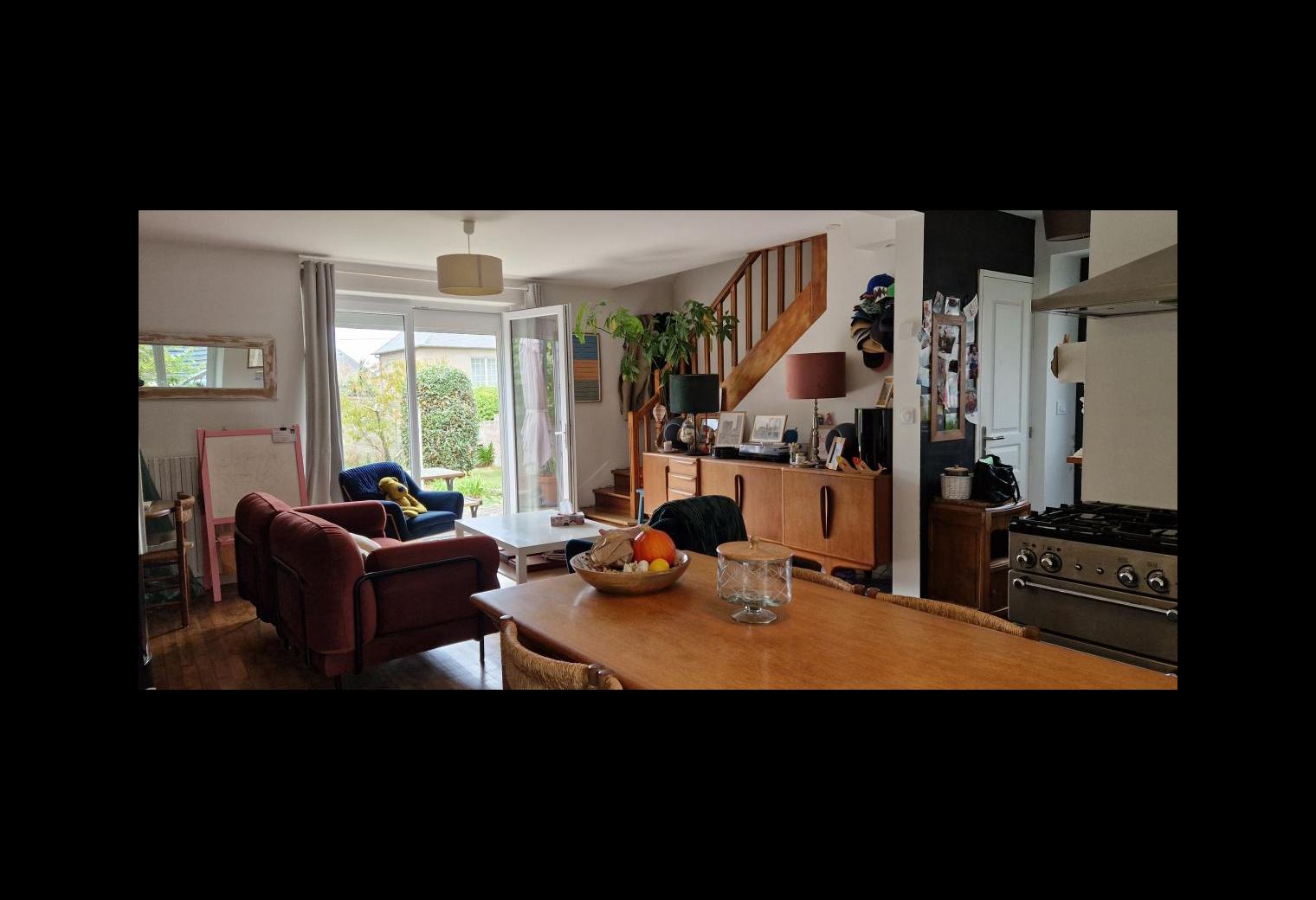 0644cb43-32ec-4661-99c1-cdec5fdbf0d5.jpg