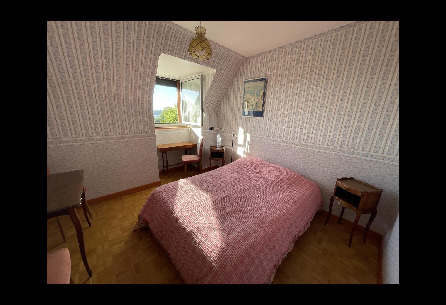 ce4ee82e-fc38-456e-a342-44f9f2a6feb7.jpg