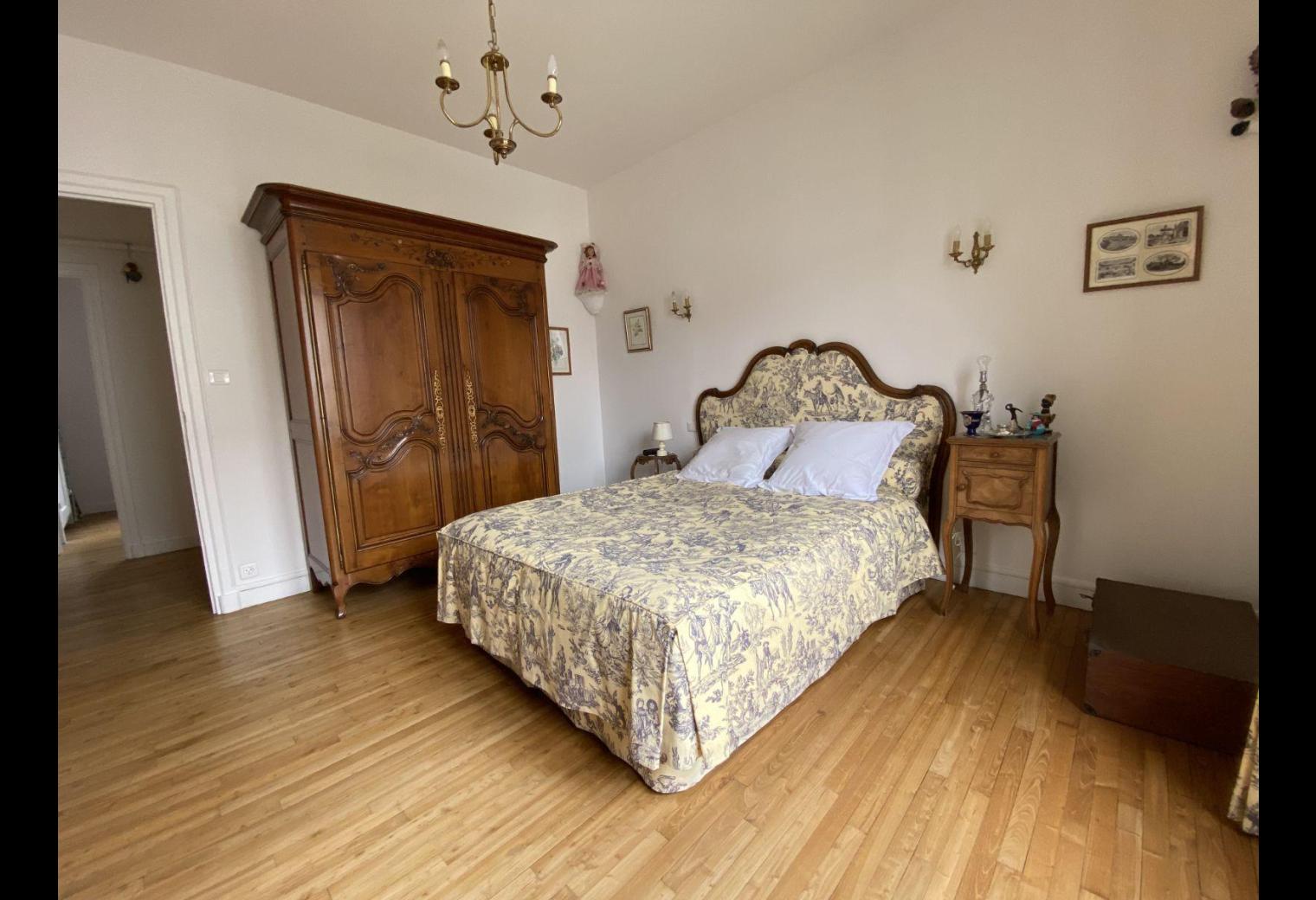 5a2cd2c5-138b-4bed-99f2-00bd1c2f98c4.jpg
