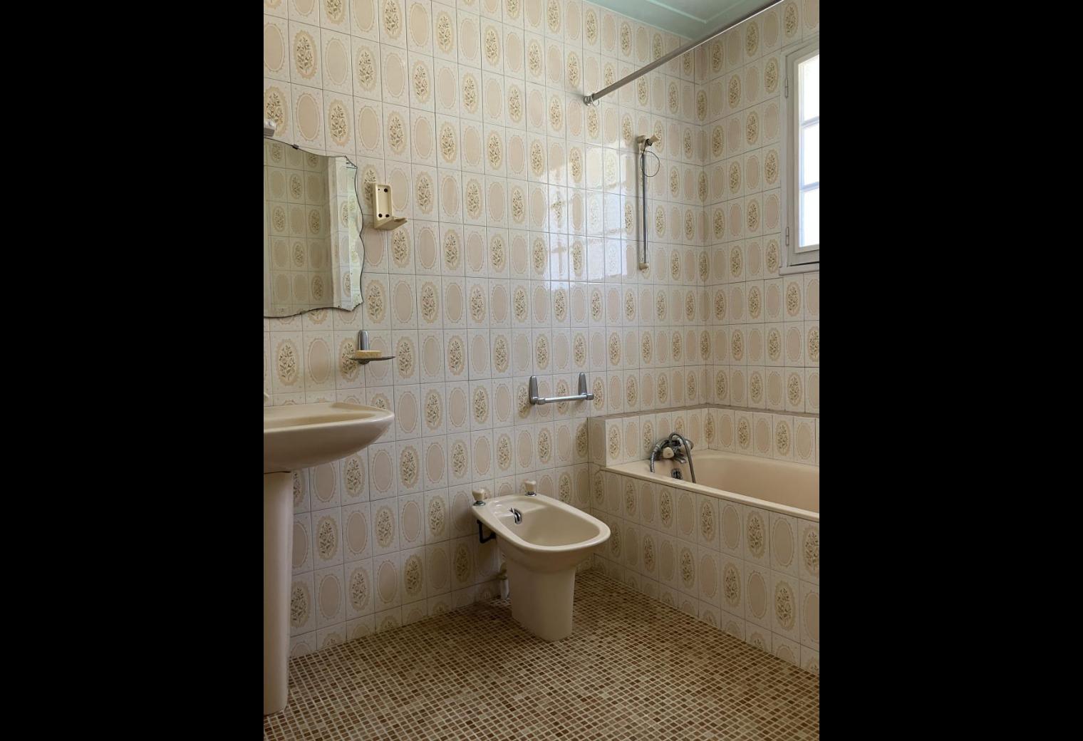 c83ca8f2-fb0c-4361-9987-16e1e283249b.jpg