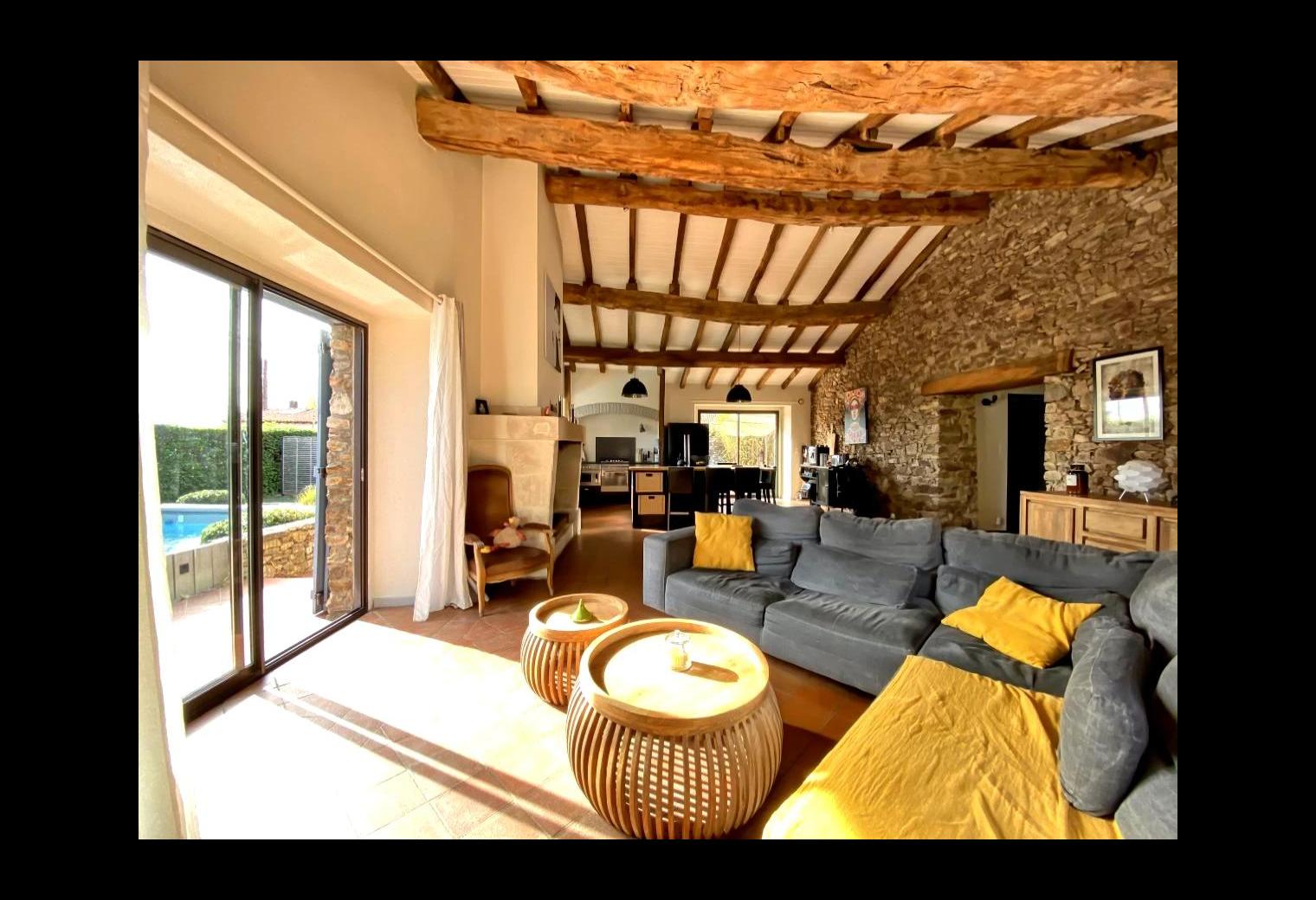 79d2b4b0-5b39-4bb6-b9fb-05bf81d2d23e.jpg