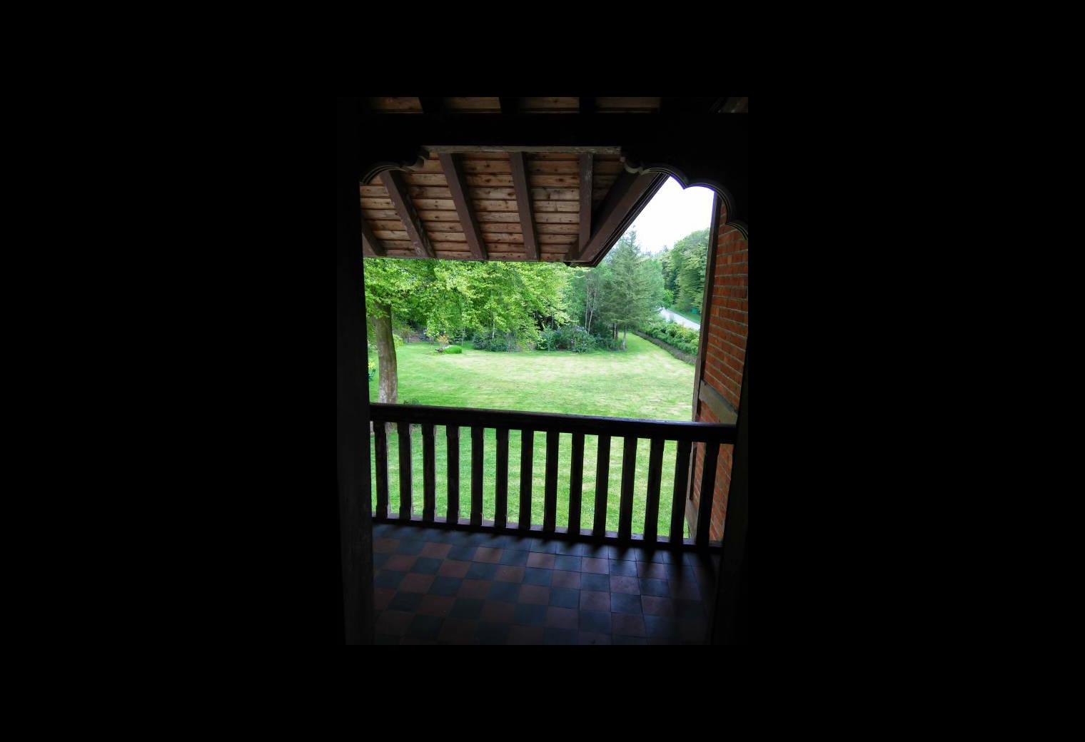 eab2bd12-84bb-44e3-aff4-7637f79d8943.jpg