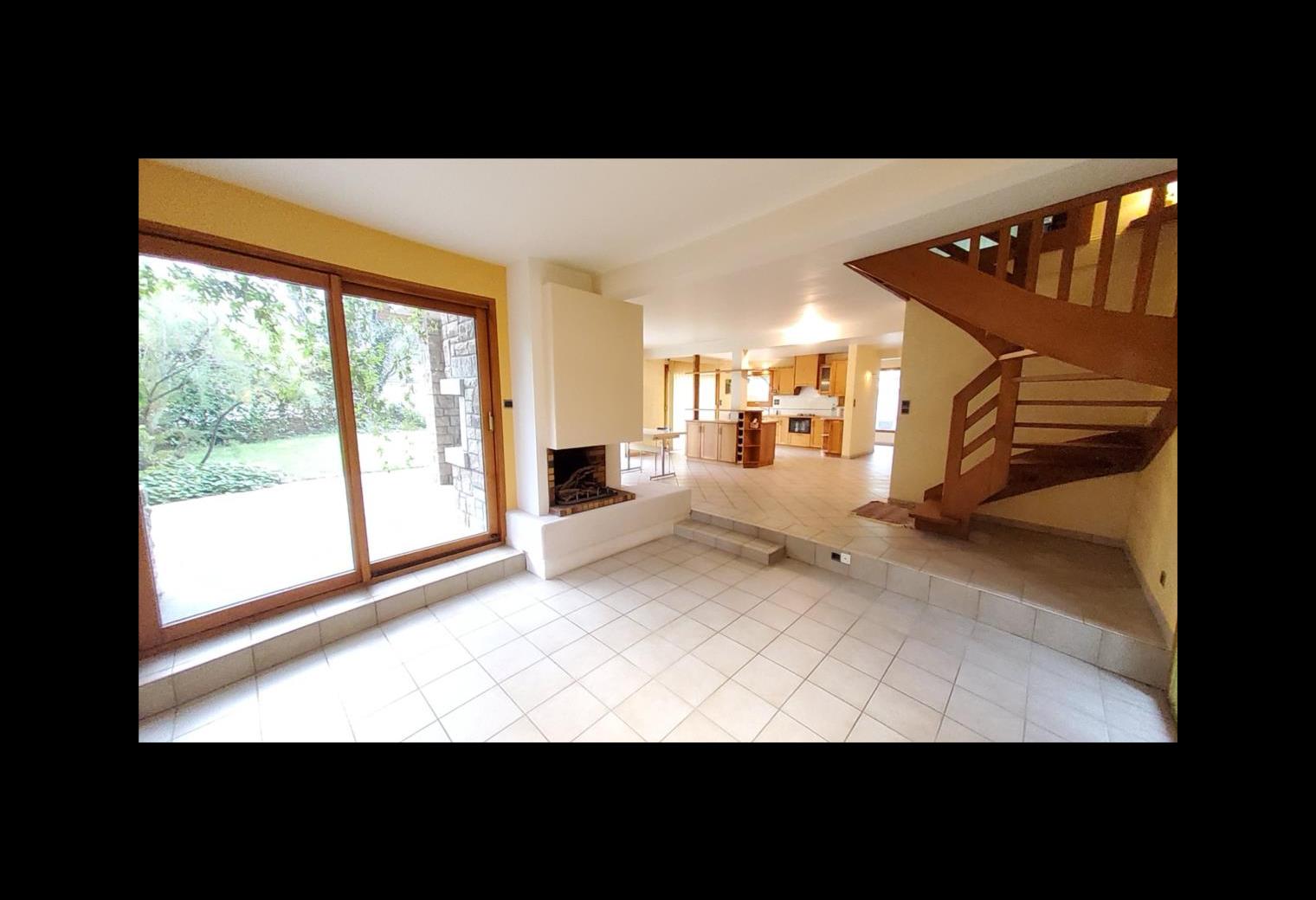 4c2bd43d-4386-4ce2-b841-eb2d698de1c2.jpg