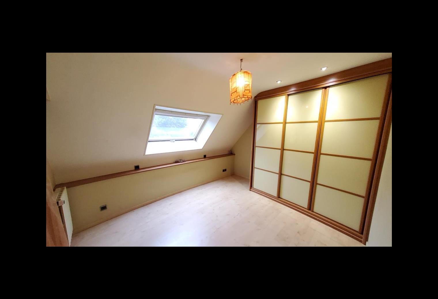 517bd899-8c4d-4c33-b8ad-c87e69c6db93.jpg