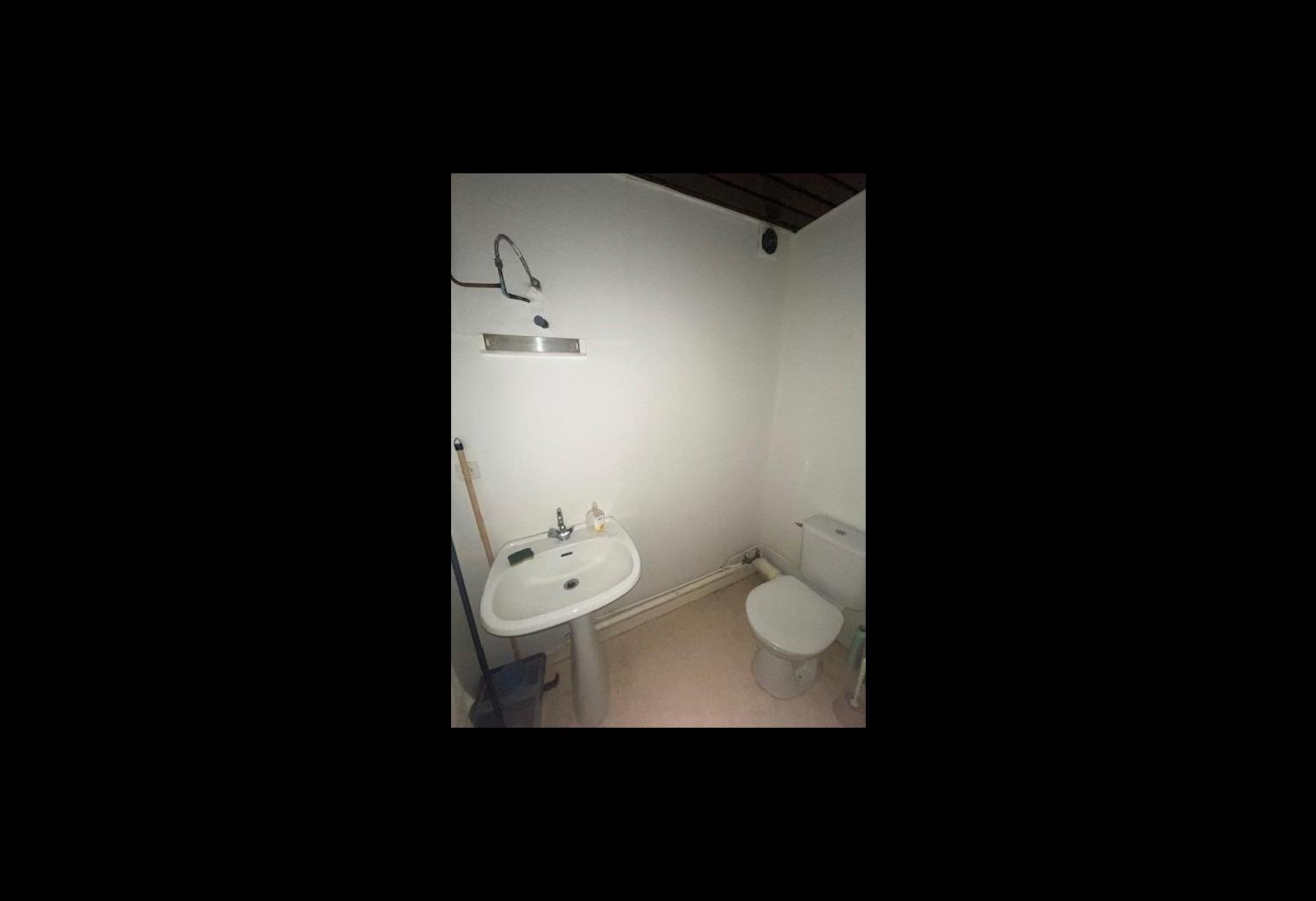 ce309470-e5cf-4b50-9b04-4da7ebcffc73.jpg