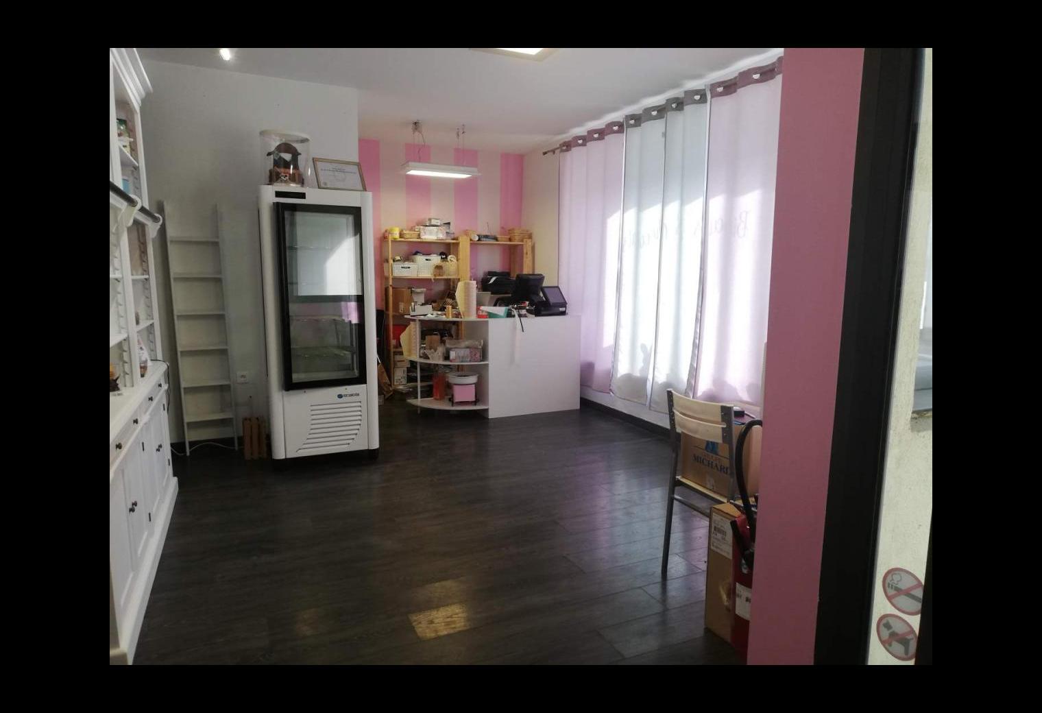 8f4678fe-800d-412c-9619-ecee064e79fa.jpg