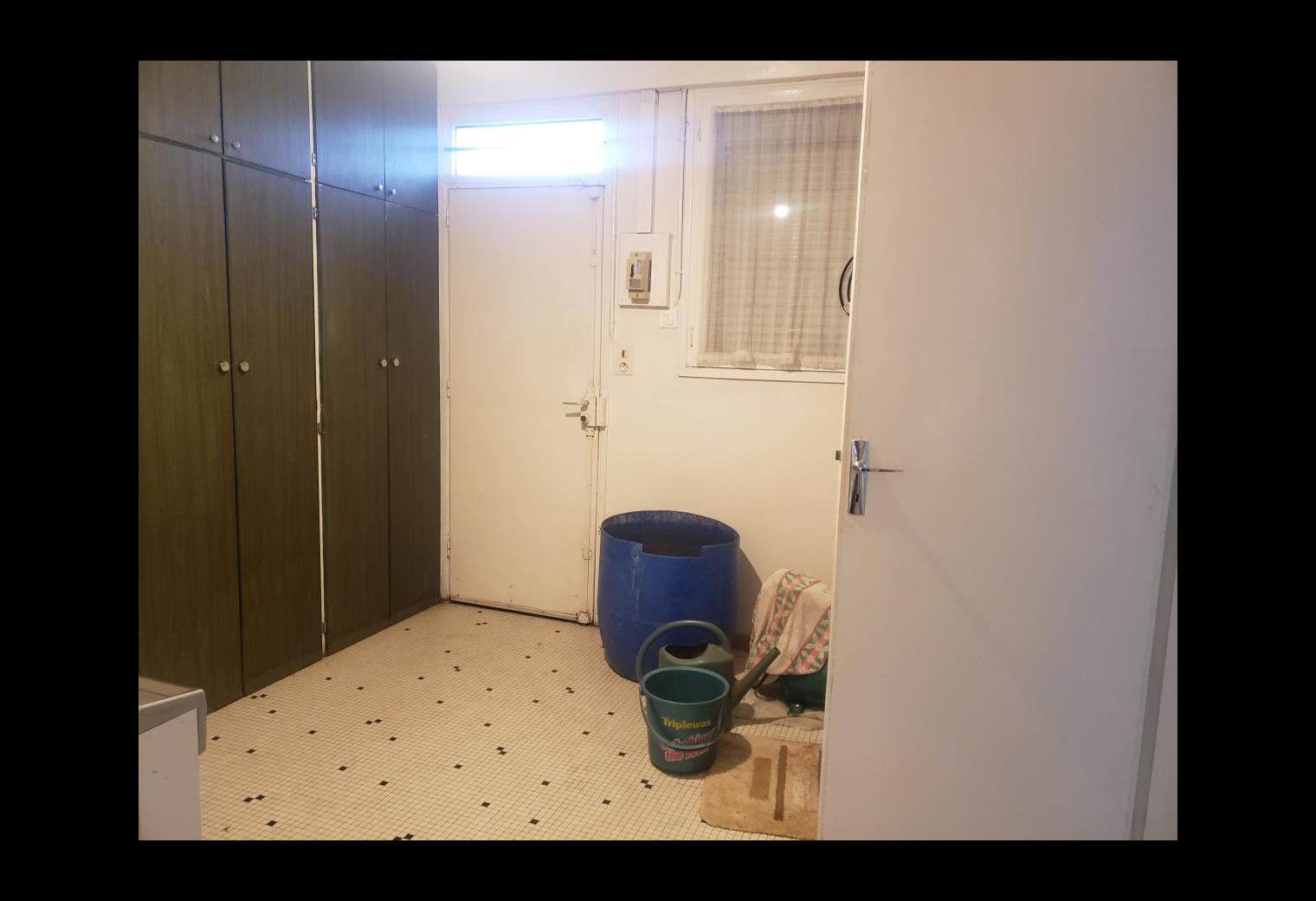 6bed9bf1-210b-498b-a88a-85ba0bf545ab.jpg