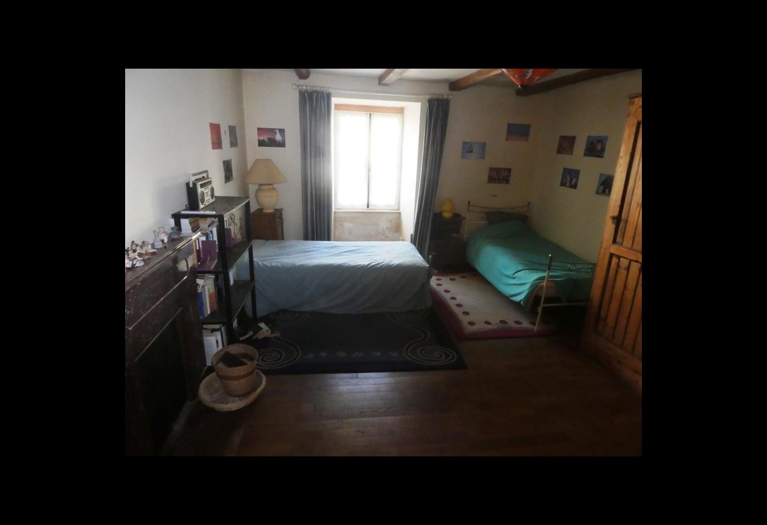 fe7dea79-3e97-4885-8d90-396436727db7.jpg
