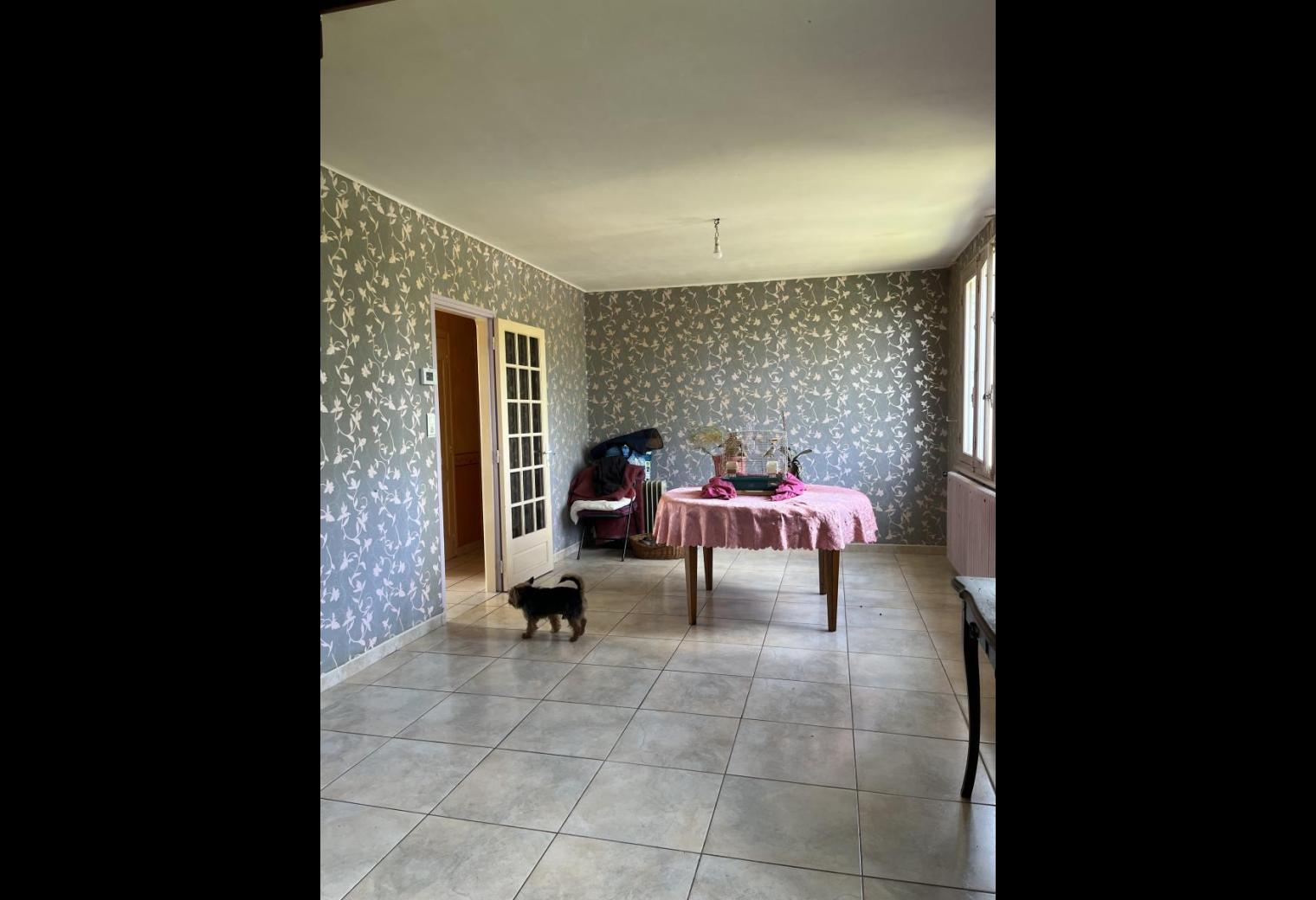 65de93e9-40ca-488a-a16a-9657334eba3a.jpg