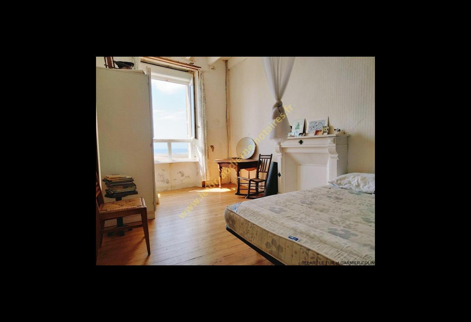 916cbc21-d9be-4dab-ac2b-6ea7079574ff.jpg