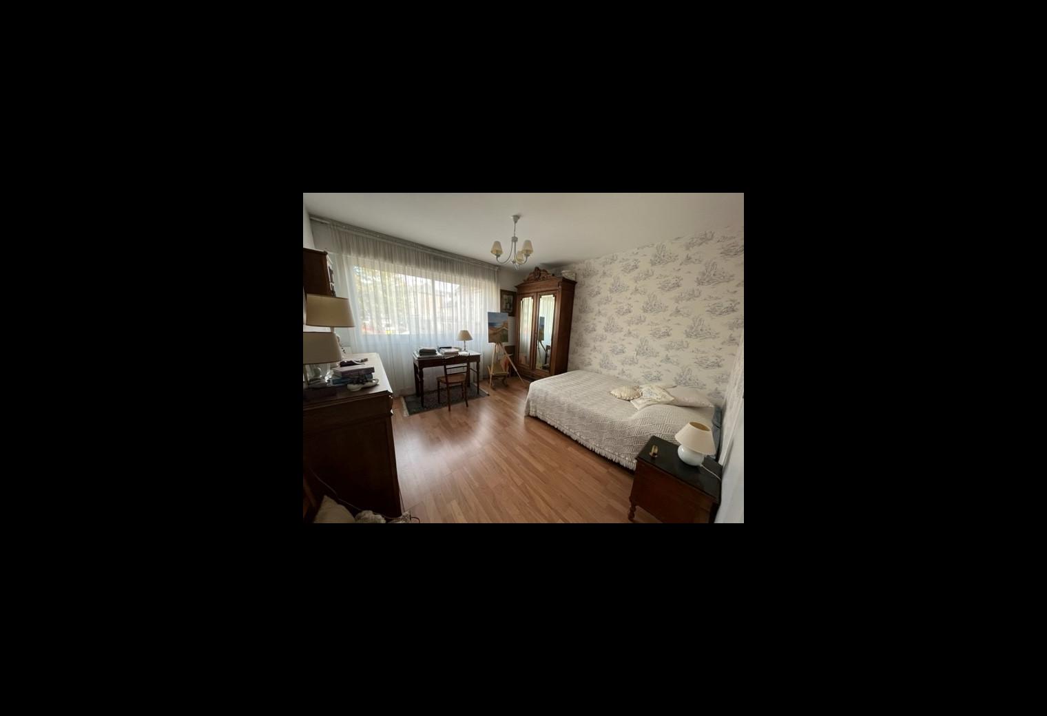 457975f3-95d1-4174-b381-4bd554d047cc.jpg