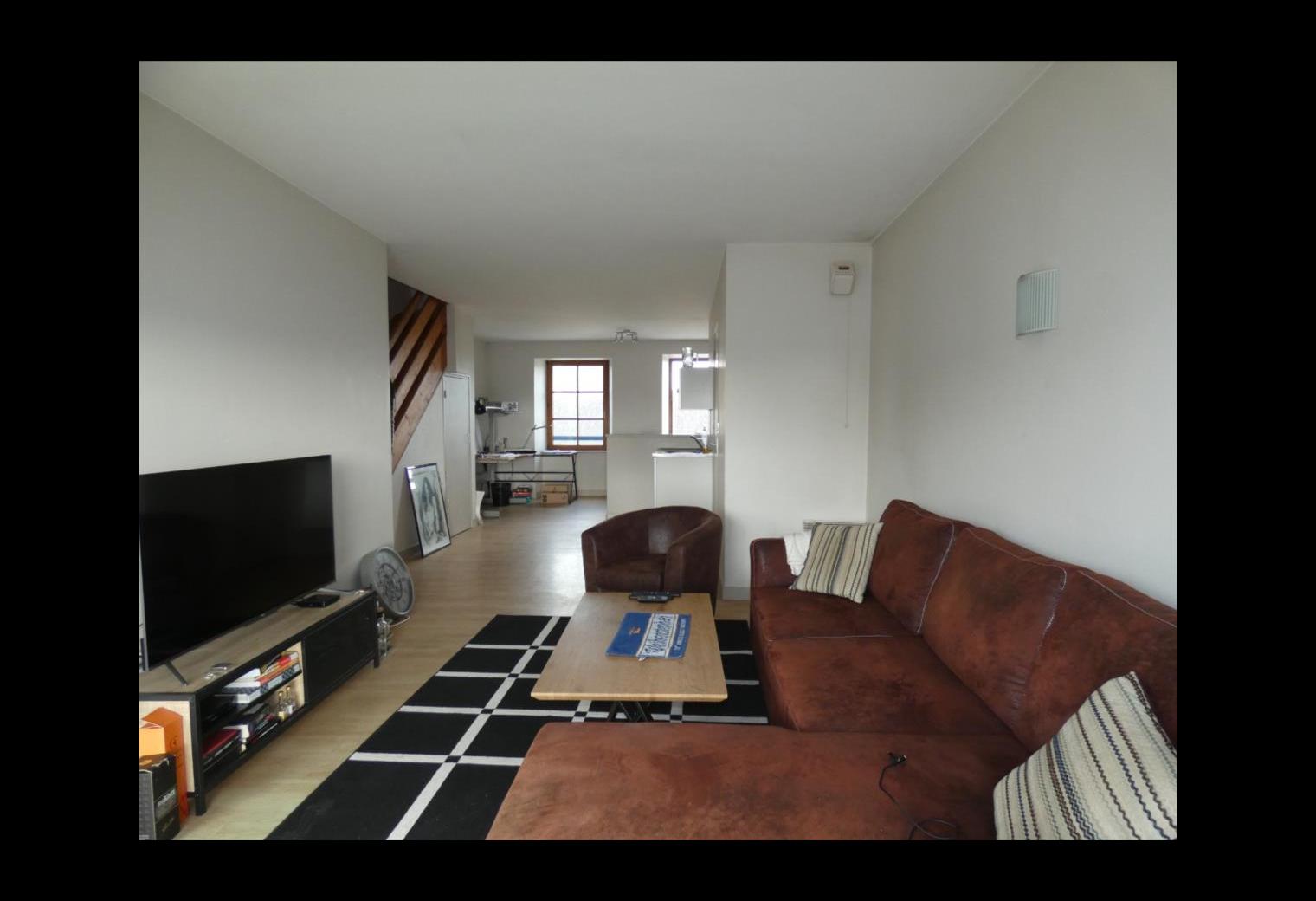 1275d133-bd18-4cb2-bd12-e80d17099a38.jpg