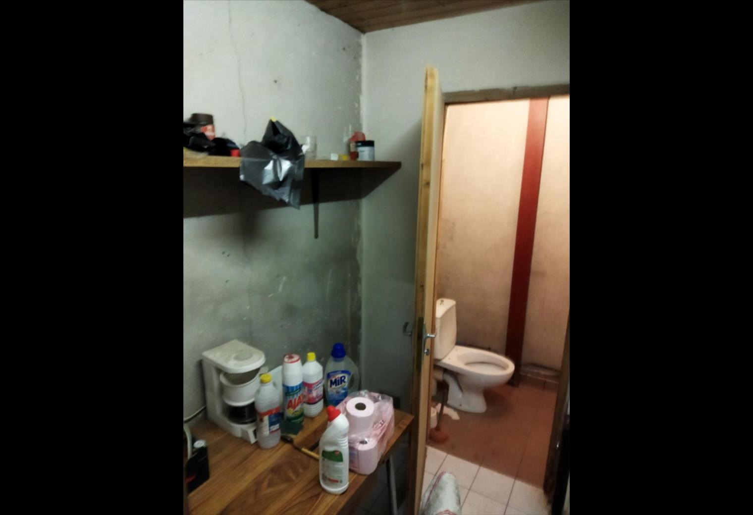 3f8e0cf6-1634-4f08-a2c2-46fc37c8d559.jpg