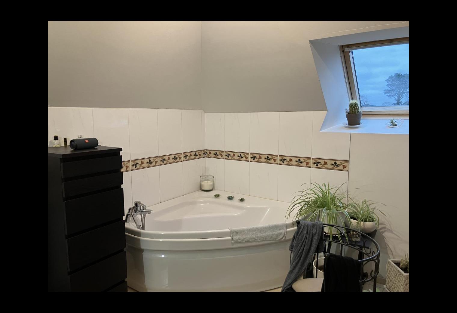 e1c8a1ac-db13-42c7-bd3f-57773e73dc58.jpg