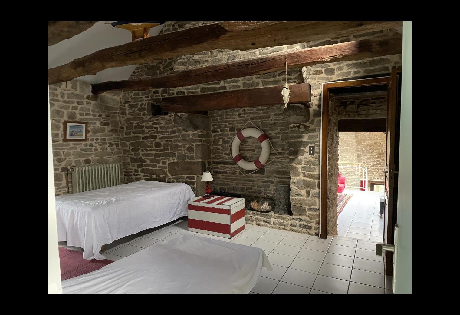 3d73cee8-e068-4516-b7e3-d0d9457daa86.jpg