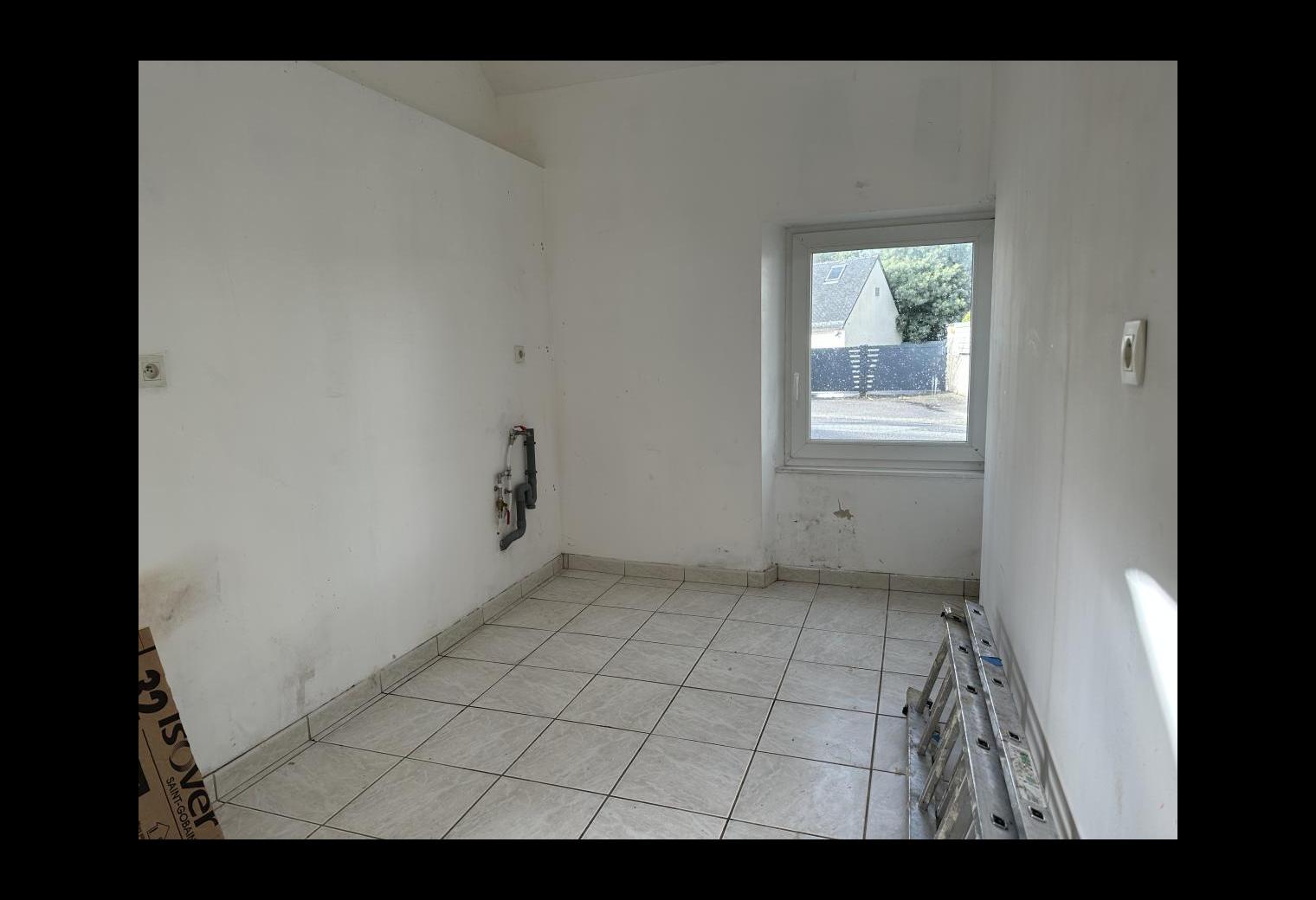 ad034032-ef0d-443e-93f9-cef2540ebbb8.jpg