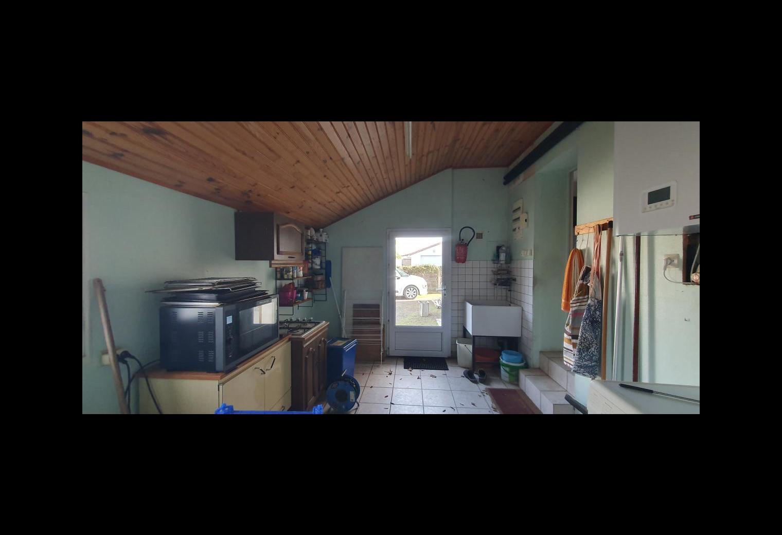 dd0d519b-1ca0-4189-a820-3a6481e1b9e4.jpg