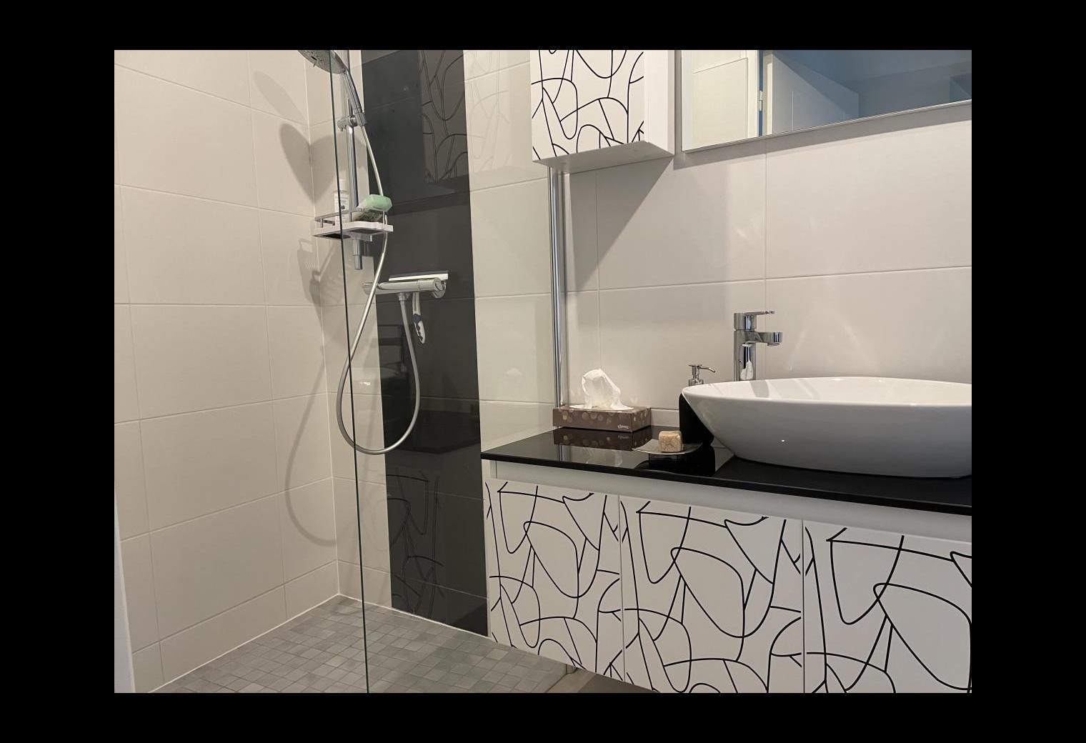 aa75dfb3-5aaa-40c7-91aa-5e720268a61d.jpg